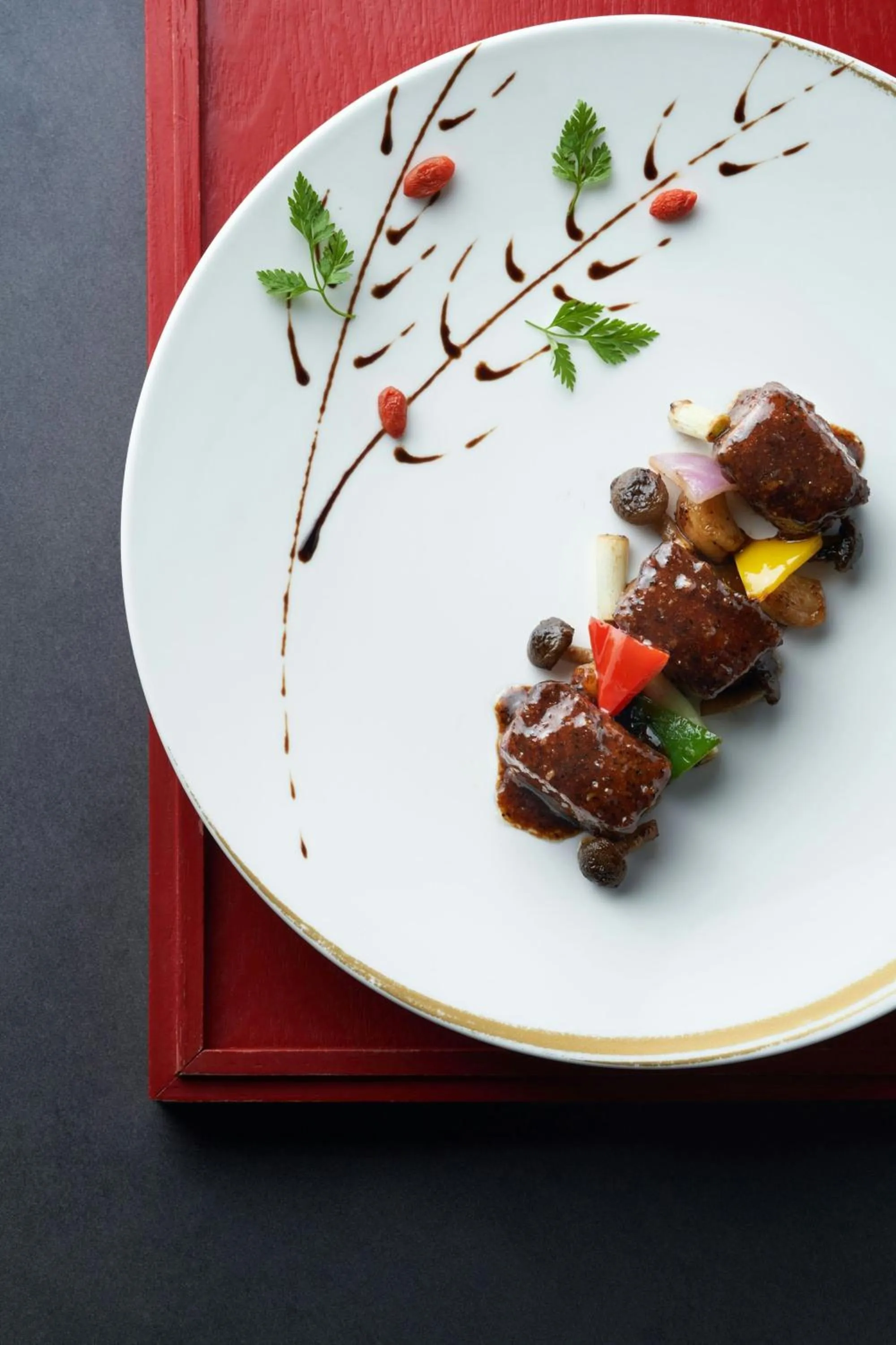 Restaurant/places to eat in The Ritz-Carlton Shanghai, Pudong