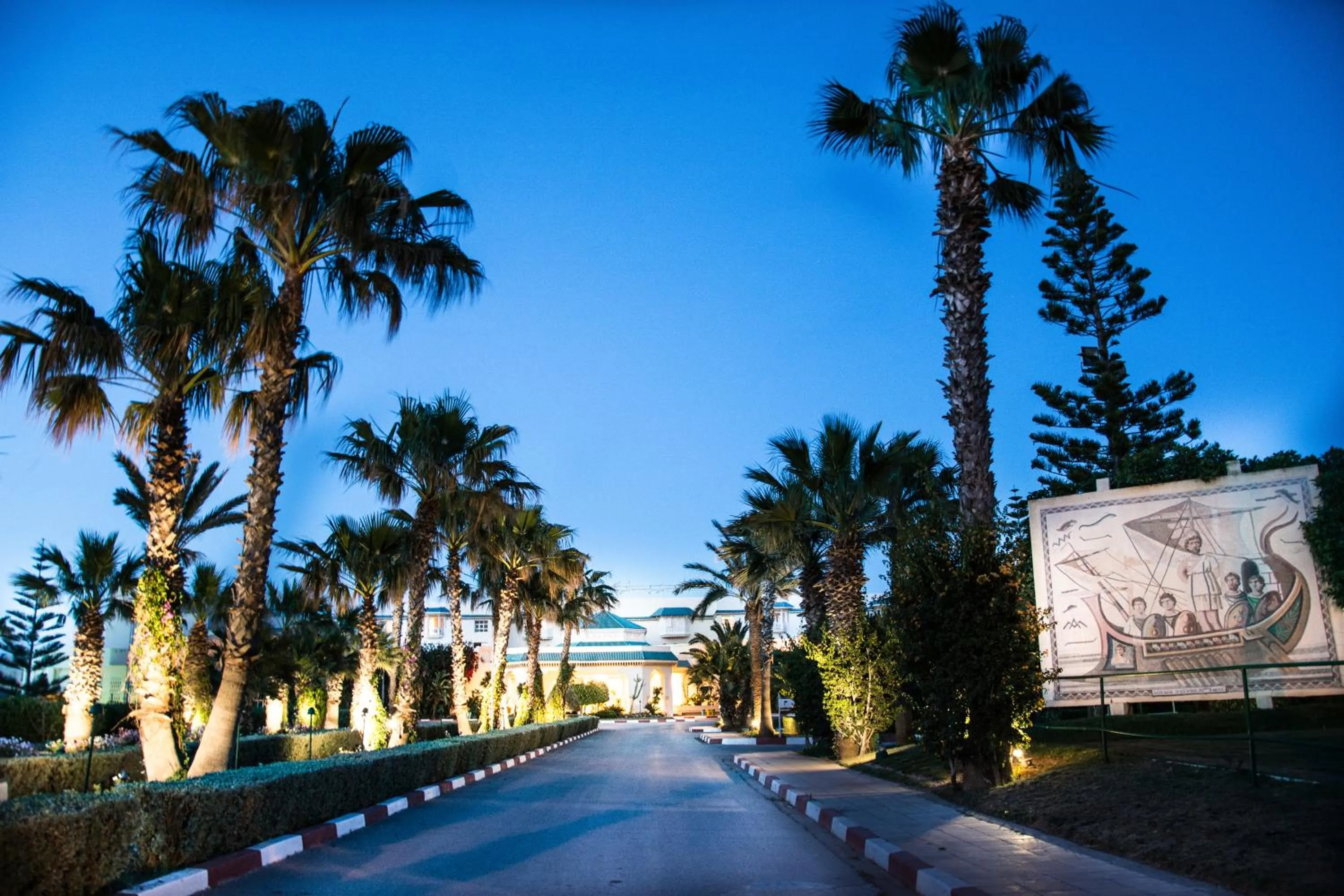 Night in Sentido Bellevue Park