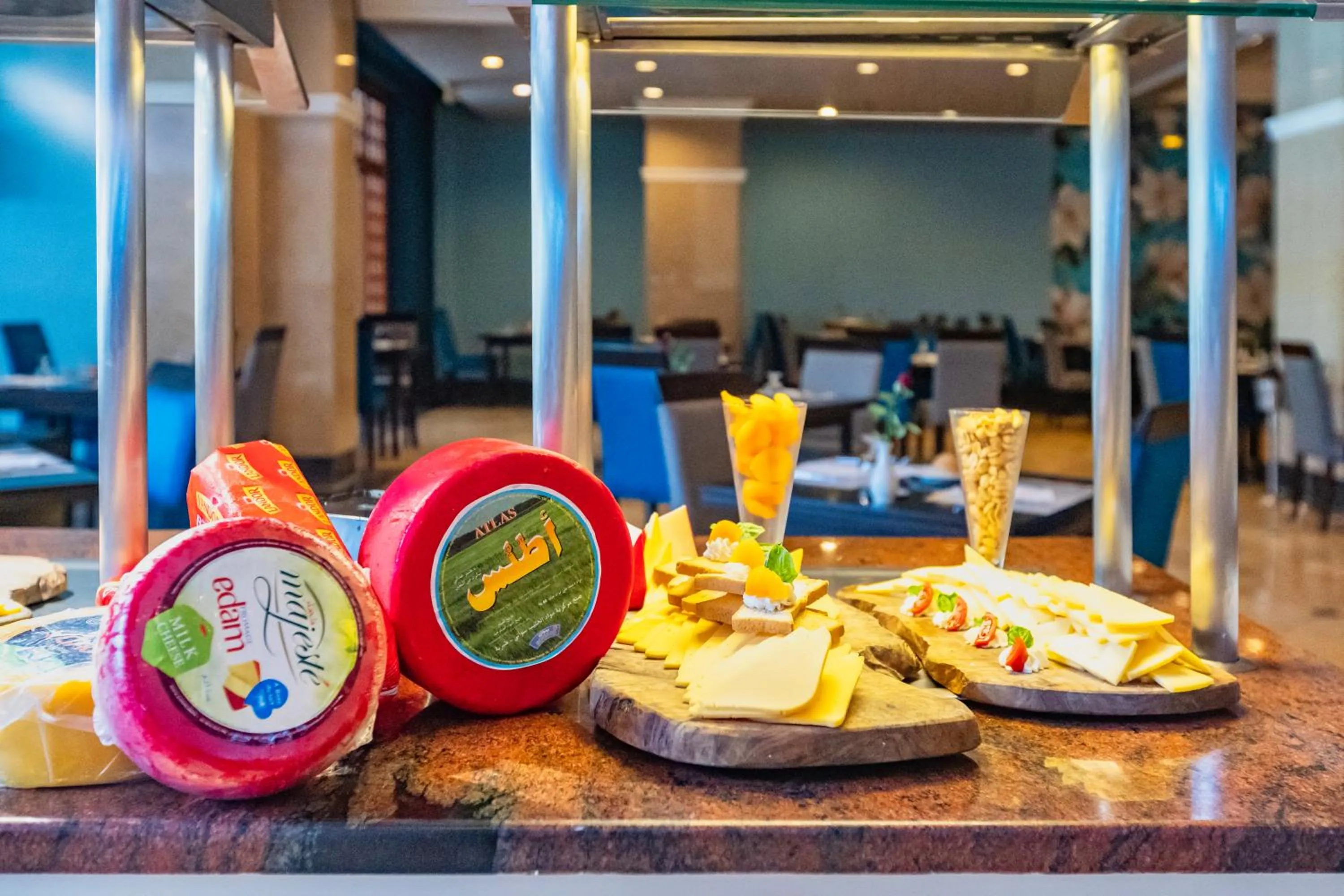 Restaurant/places to eat in Sentido Bellevue Park