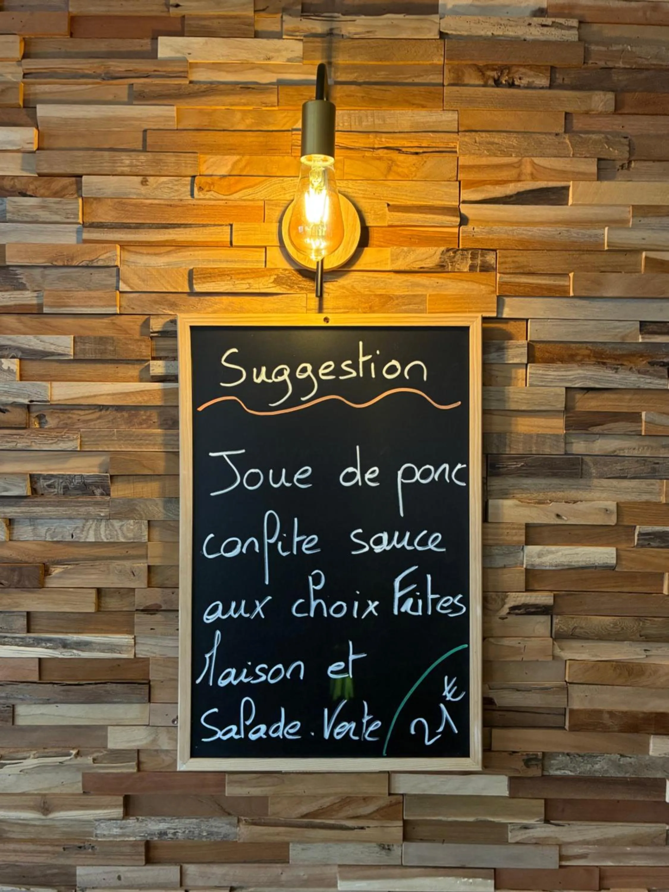 Logis Hôtel du Commerce