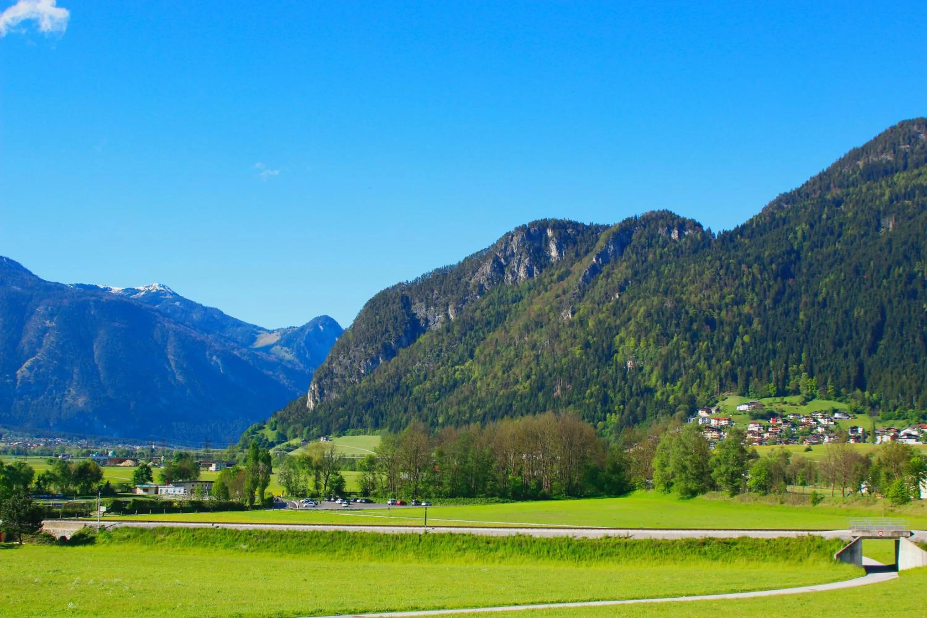 Garden in zum Senner Suites Zillertal