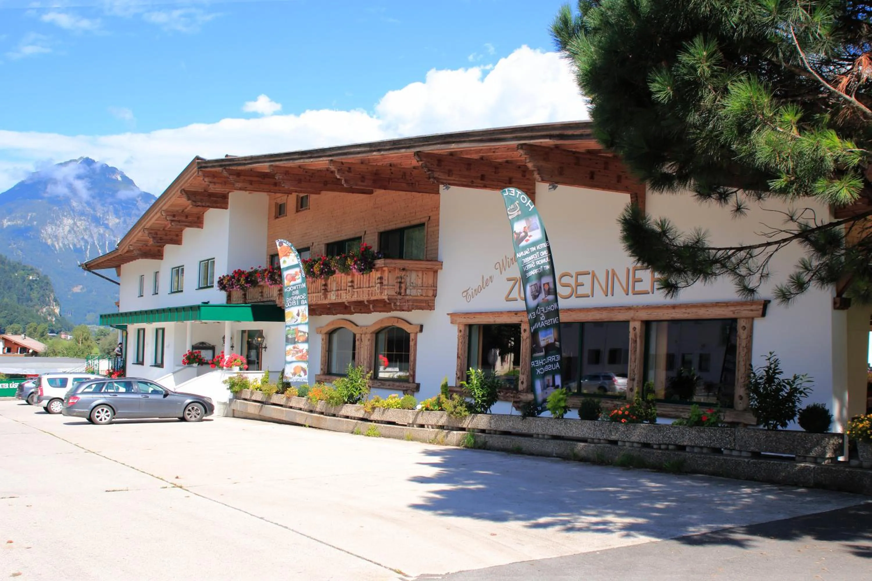 Facade/entrance in zum Senner Suites Zillertal