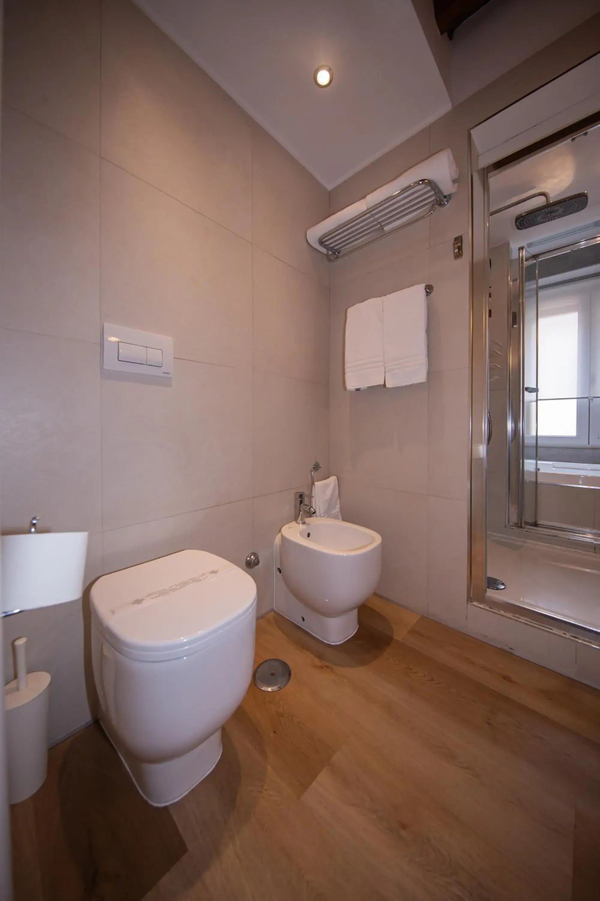 Deluxe Double Room with Spa Bath - single occupancy in Town House Spagna- luxury Rooms with Jacuzzi Bath Deluxe Double Room with Spa Bath - single occupancy in Town House Spagna- luxury Rooms with Jacuzzi Bath