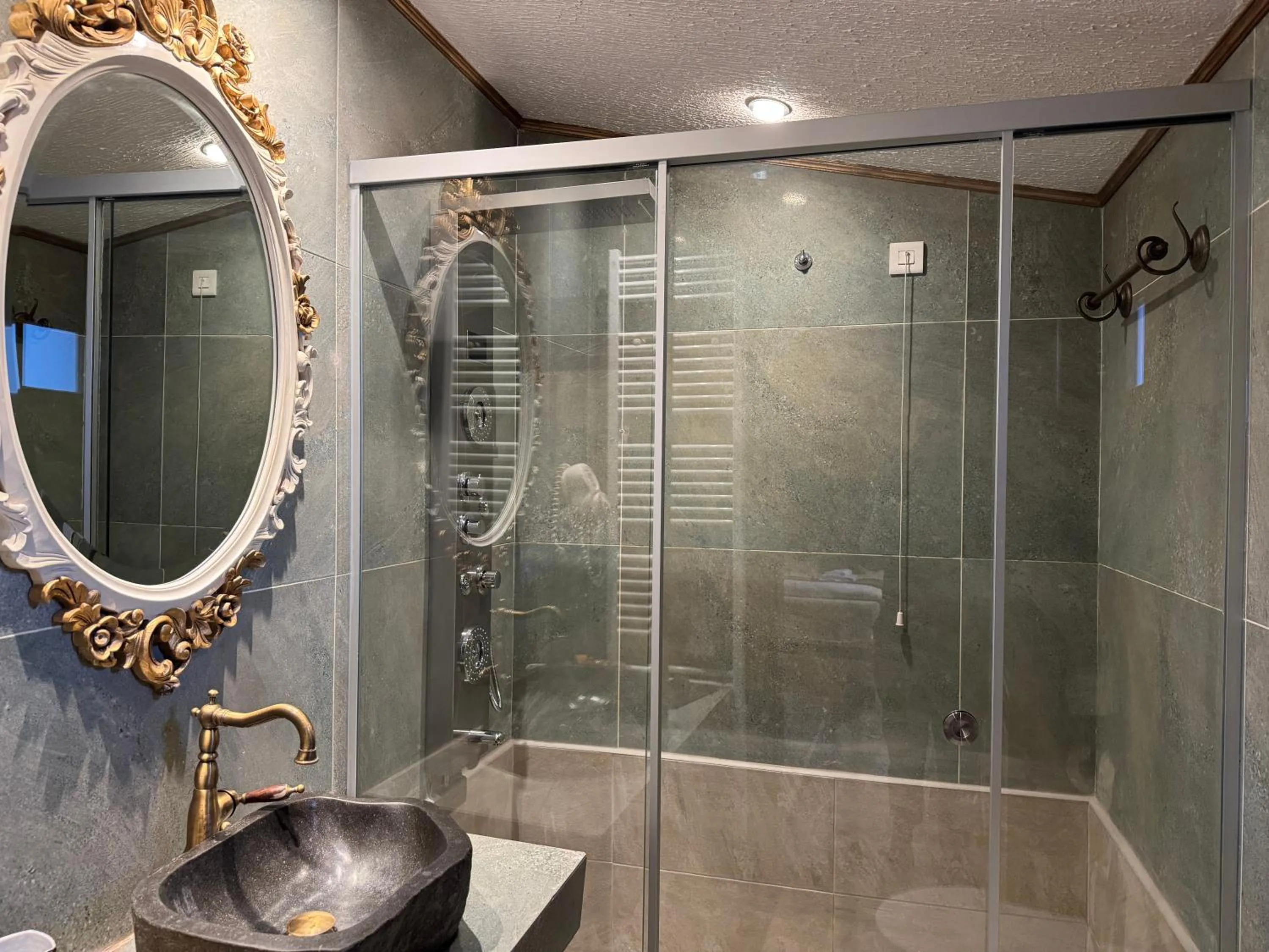 AROMA DRYOS SPA & ECO Hotel