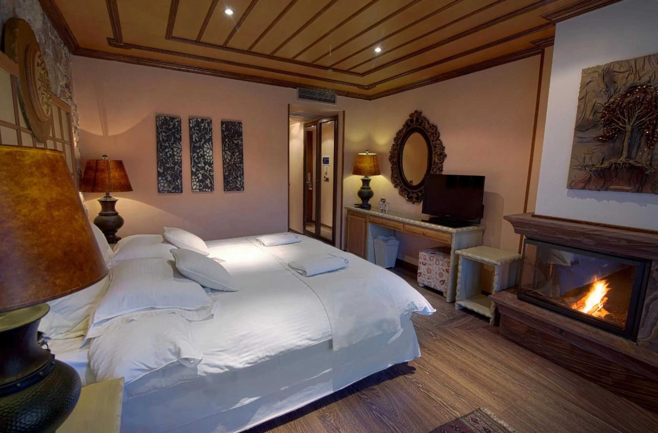 Bedroom, Bed in AROMA DRYOS SPA & ECO Hotel