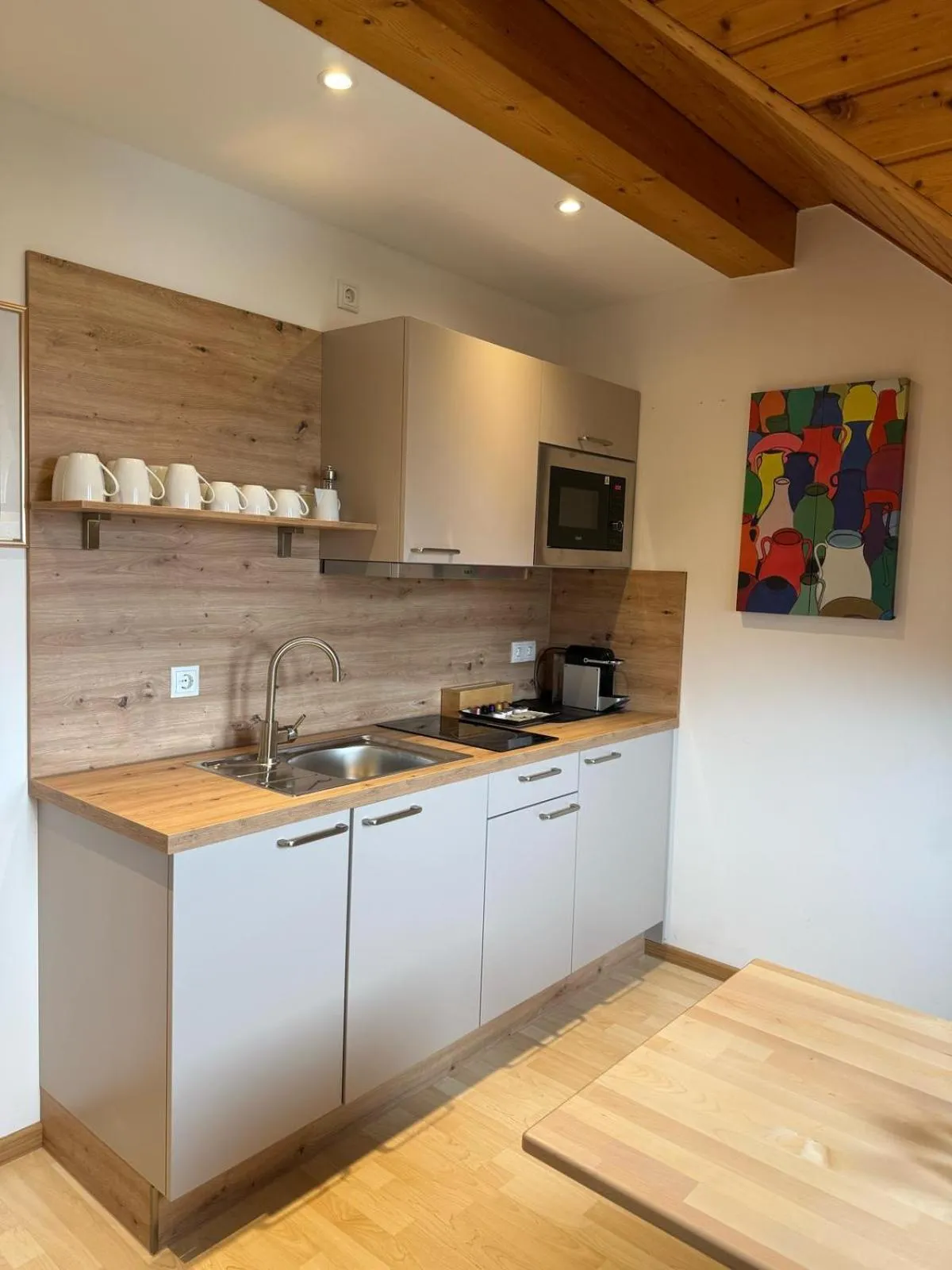 Coffee/tea facilities in Gästehaus Rana