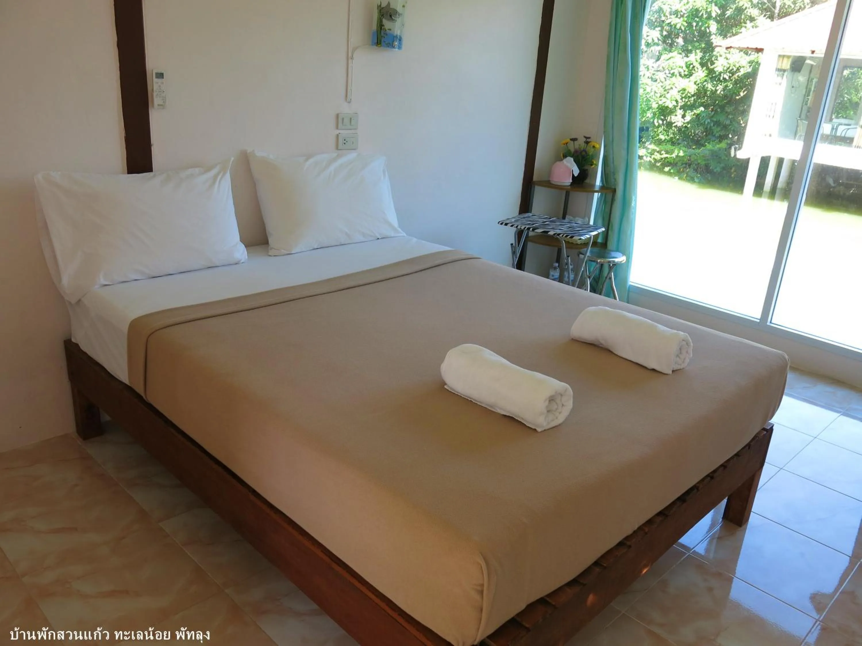 Bedroom, Bed in Banpak Suankaew Talaynoi