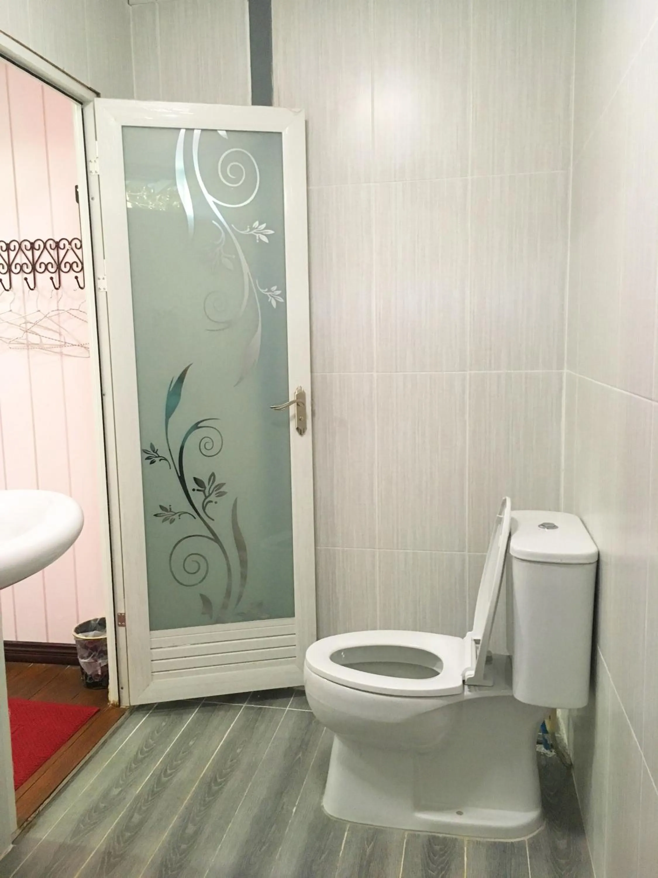 Bathroom in Banpak Suankaew Talaynoi