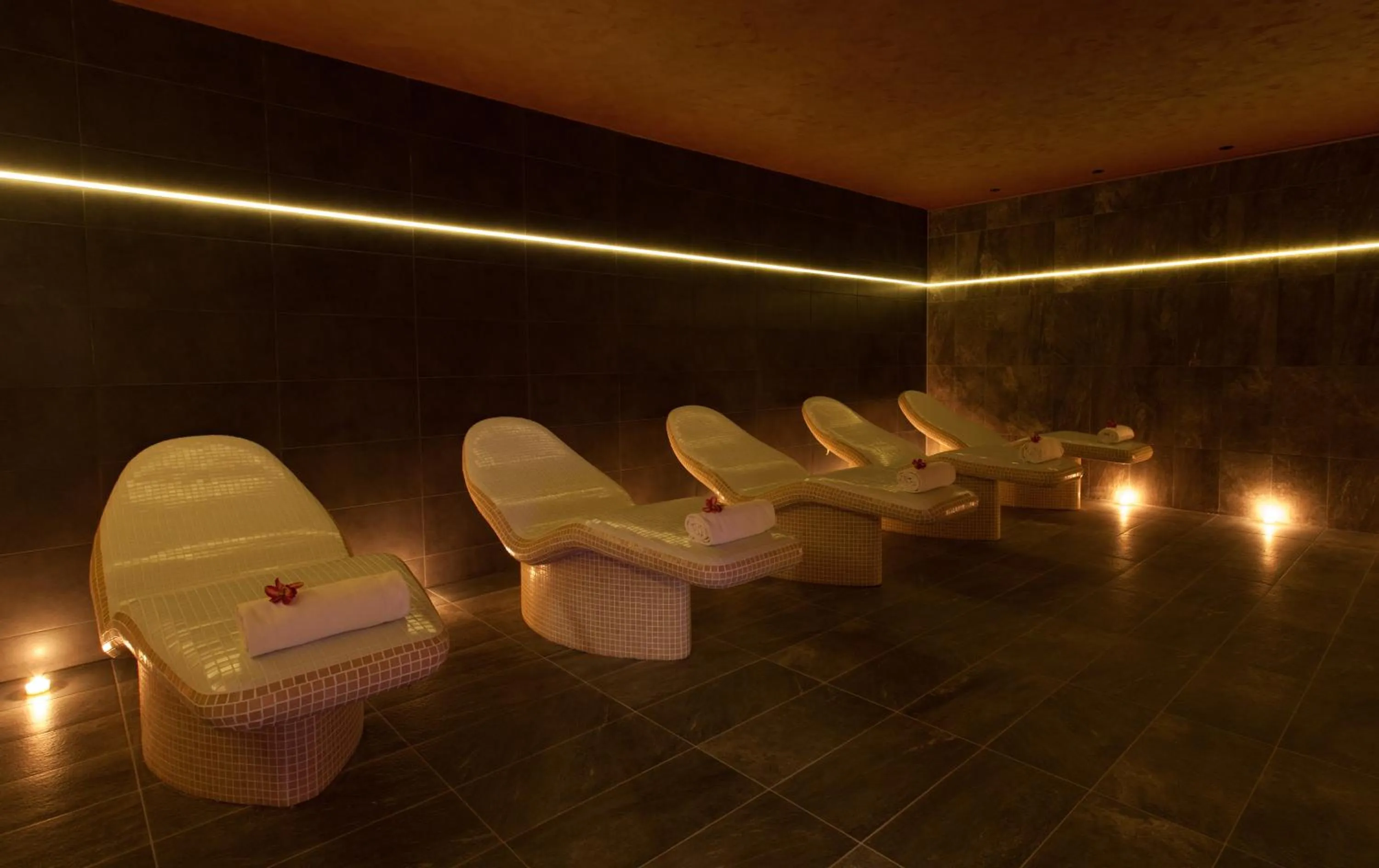 Spa and wellness centre/facilities in Blue Waves Resort