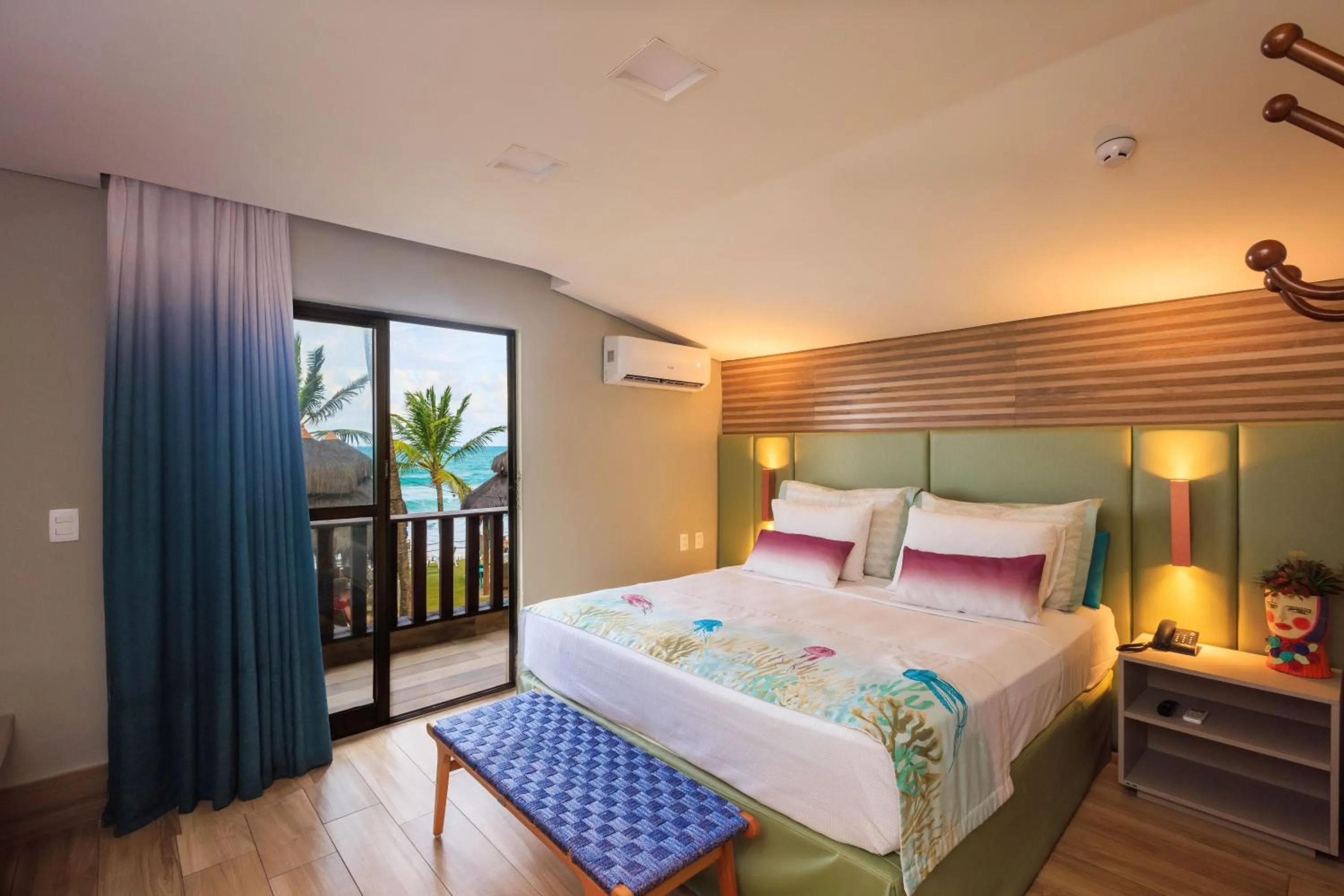 Sea view, Bed in Hotel Solar Porto de Galinhas