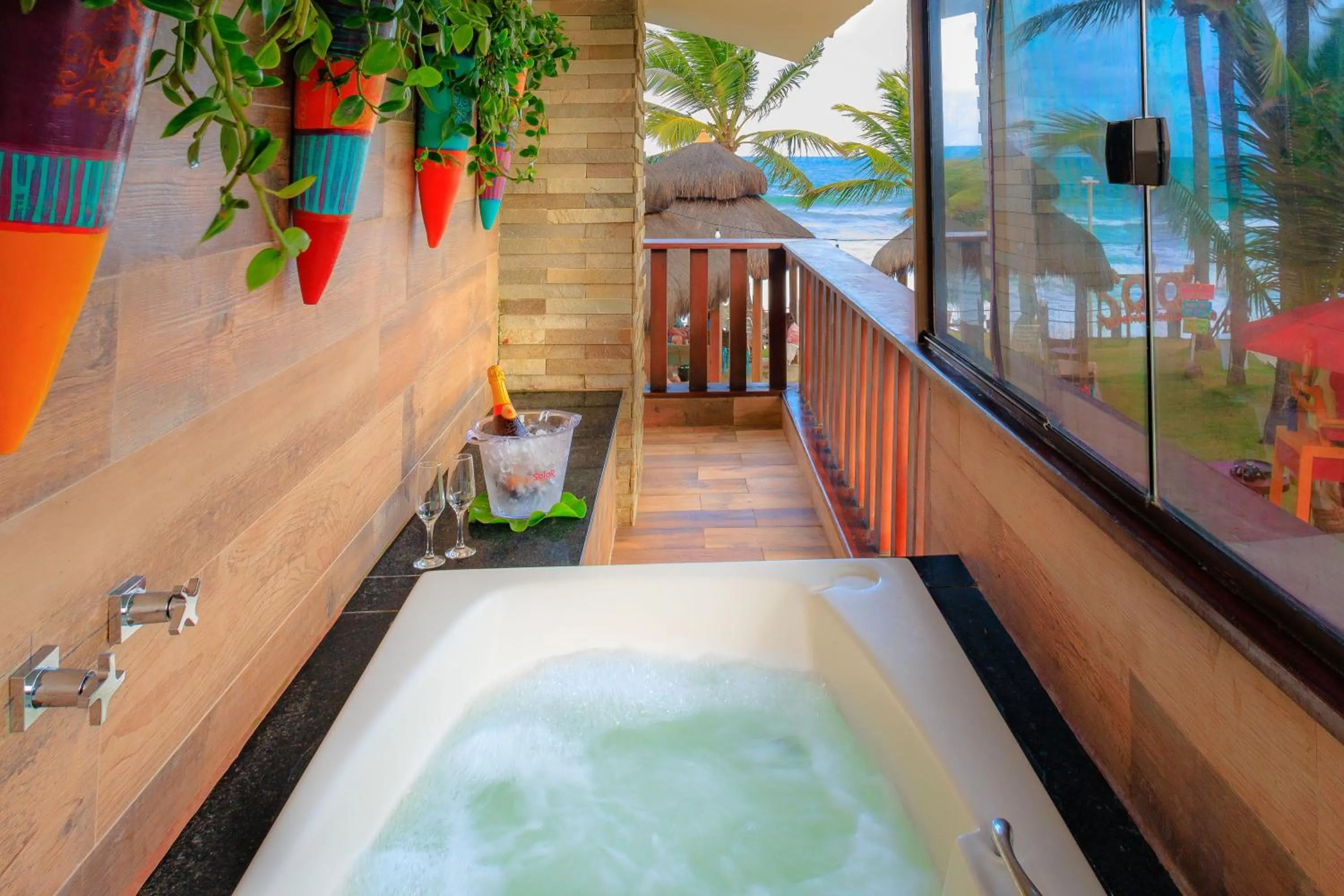 Hot Tub in Hotel Solar Porto de Galinhas