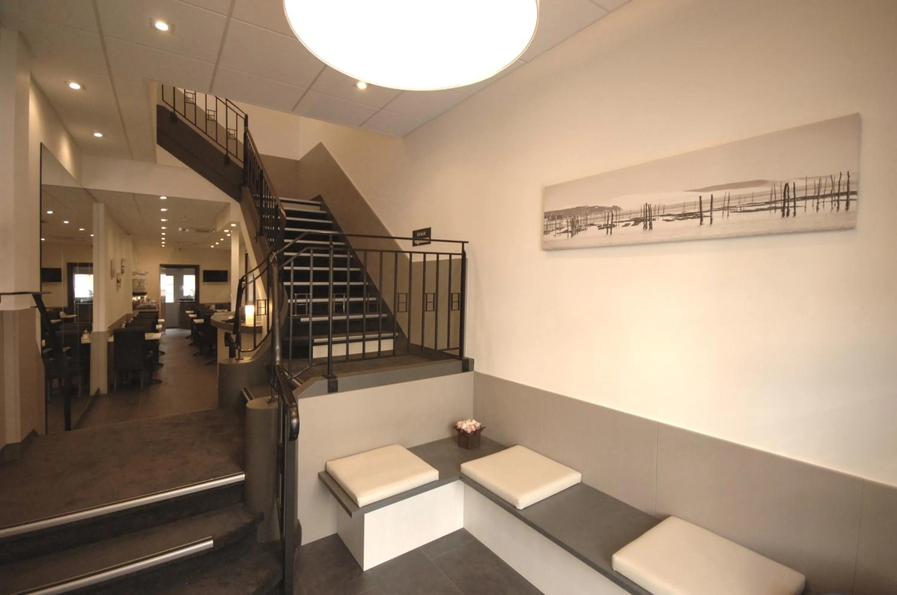 Facade/entrance in La Pergola d'Arcachon