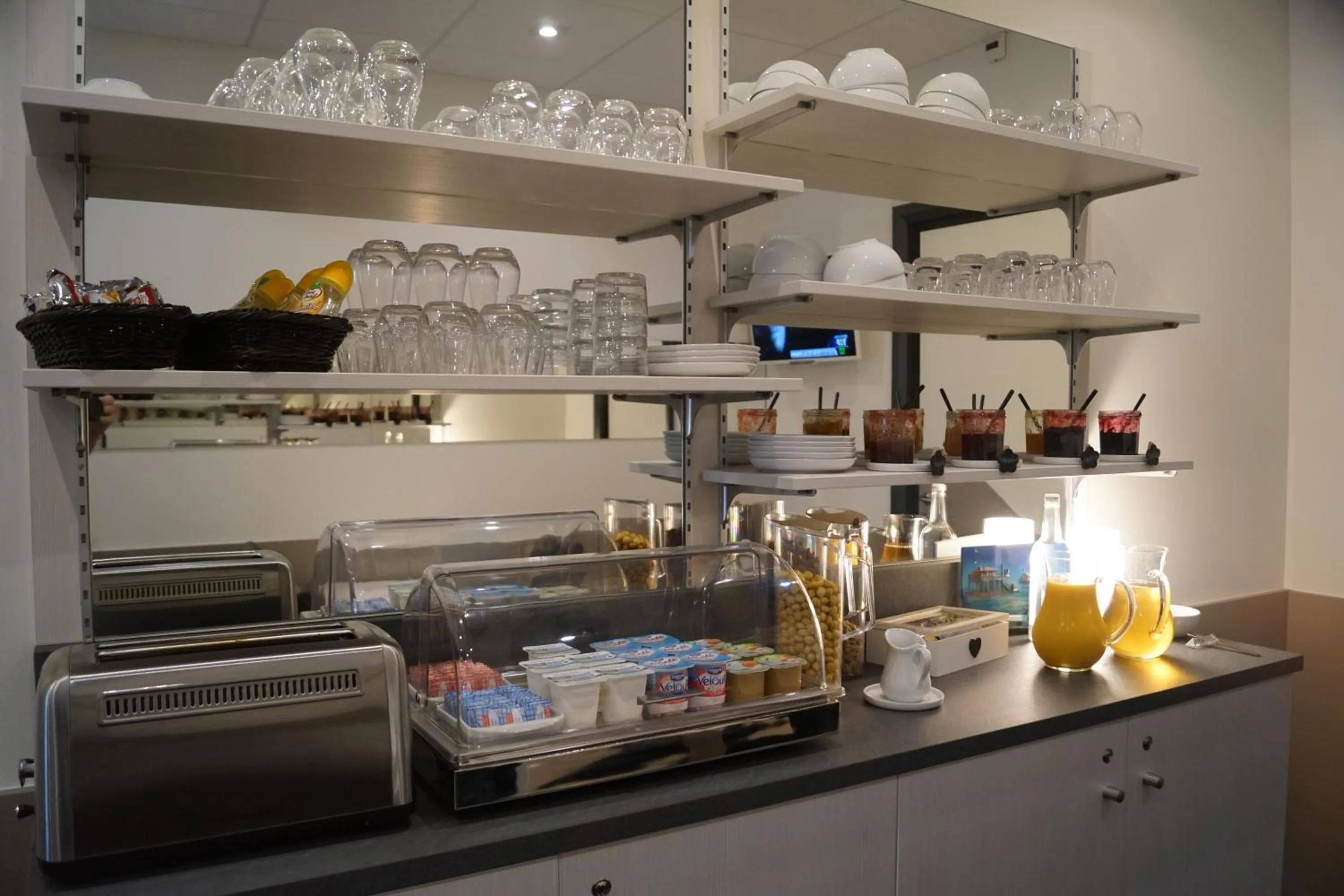 Food and drinks in La Pergola d'Arcachon