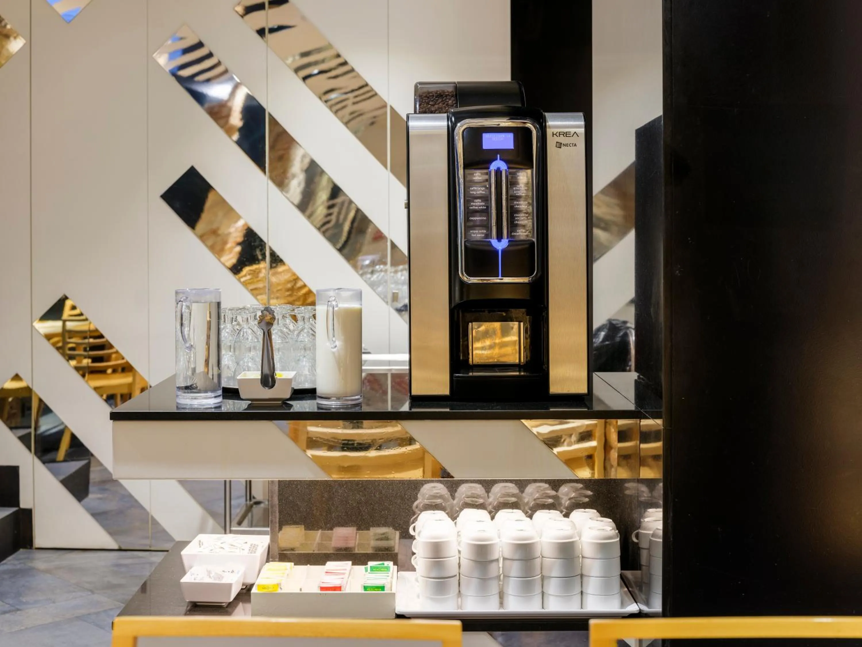 Food and drinks in Barcelona House