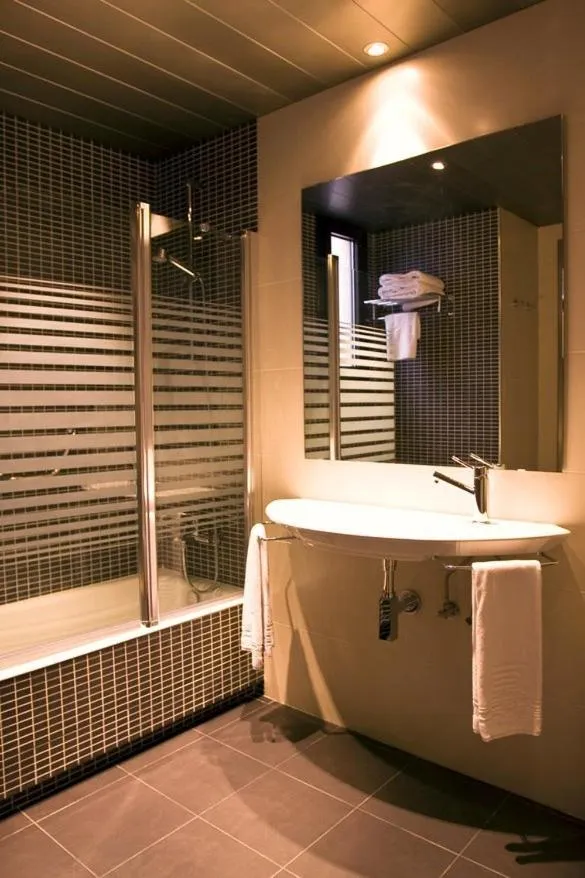 Bathroom in Barcelona House