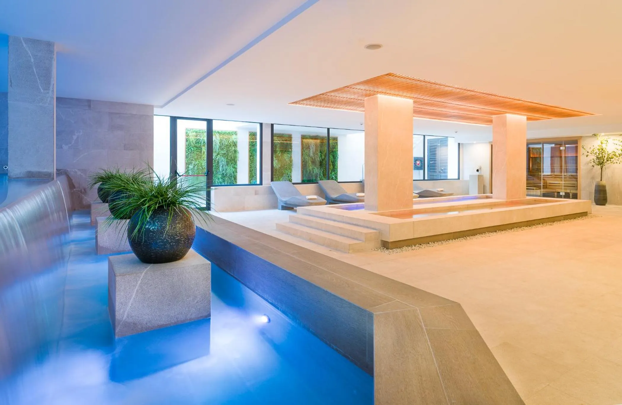 Bed in Club del Sol Aparthotel