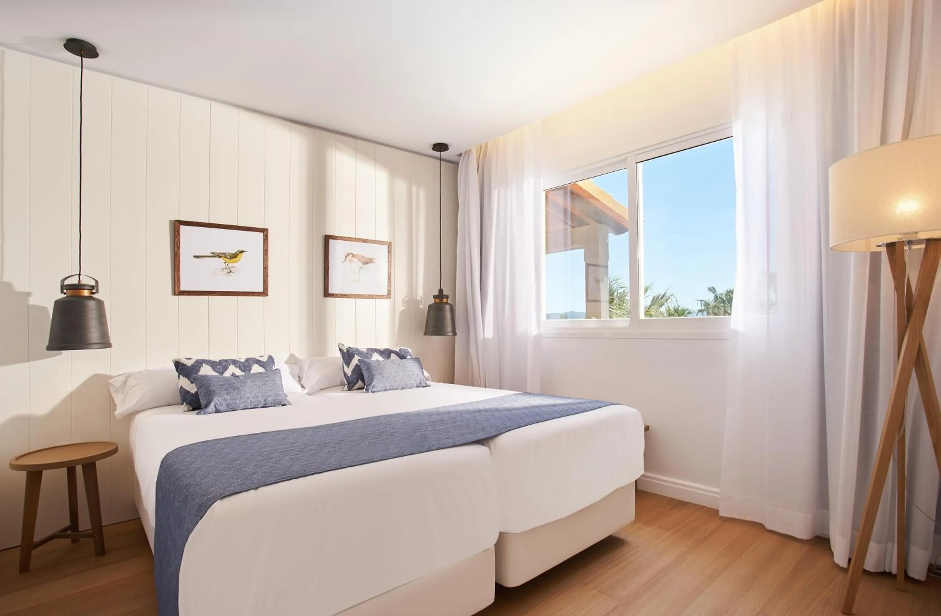 Bed in Club del Sol Aparthotel