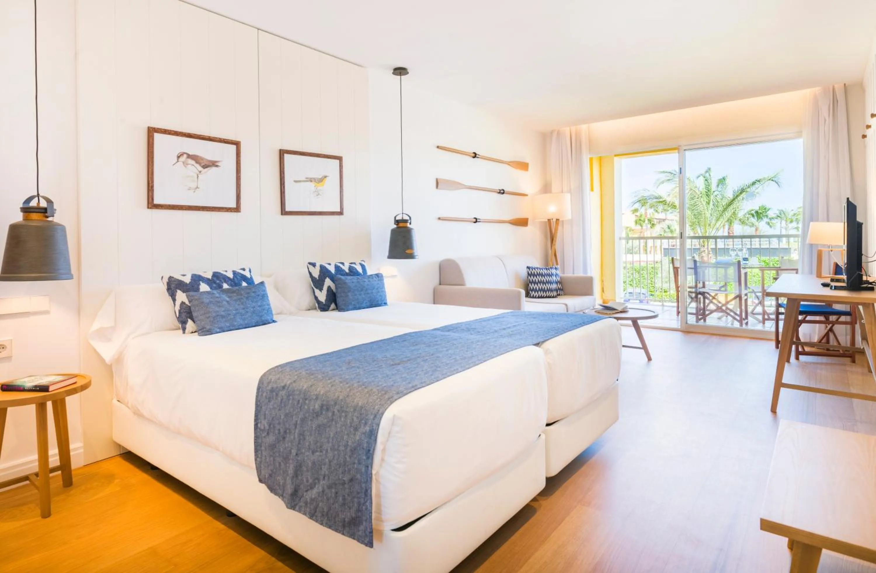 Bed in Club del Sol Aparthotel