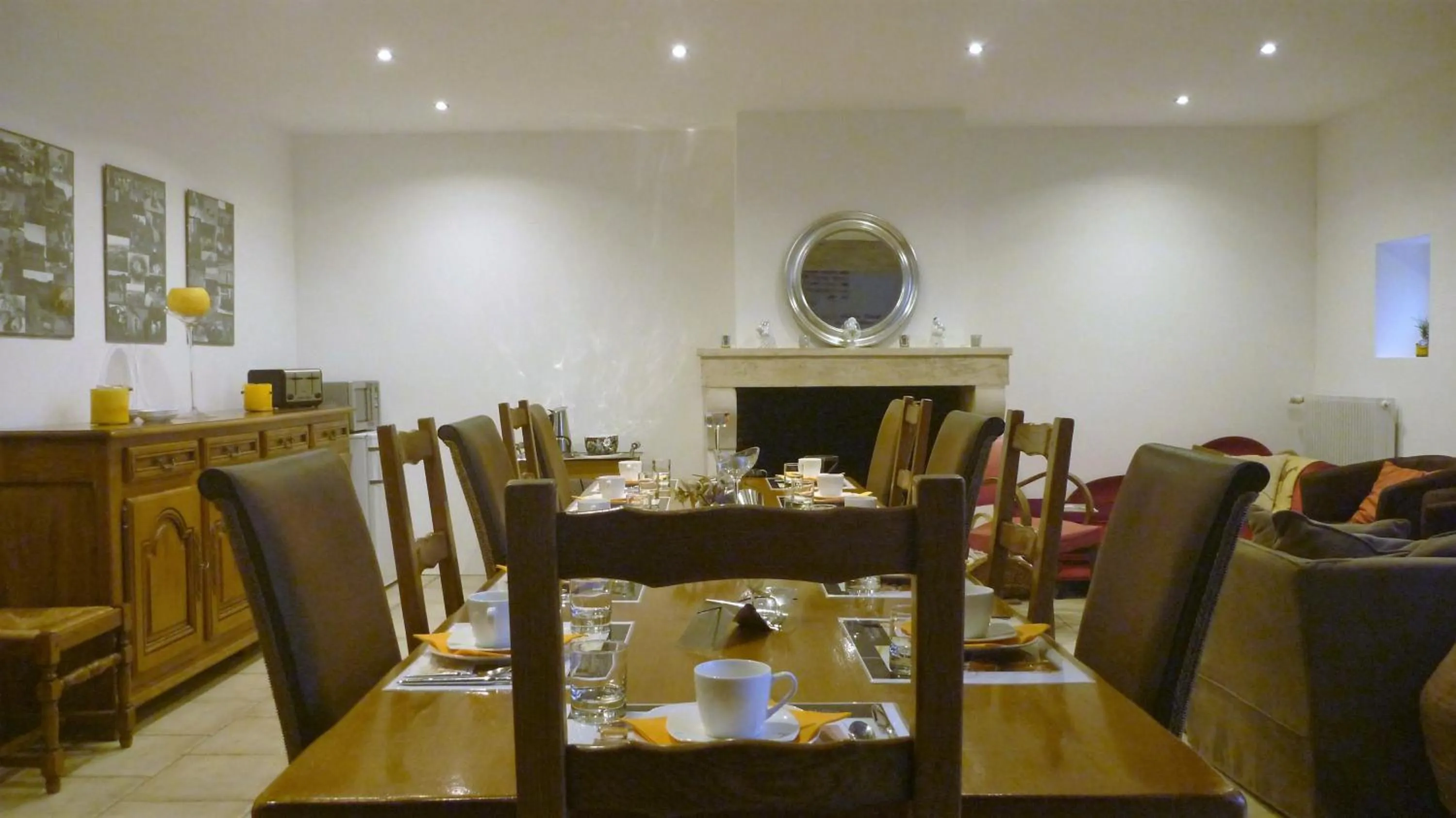 Coffee/tea facilities in La Levraudière