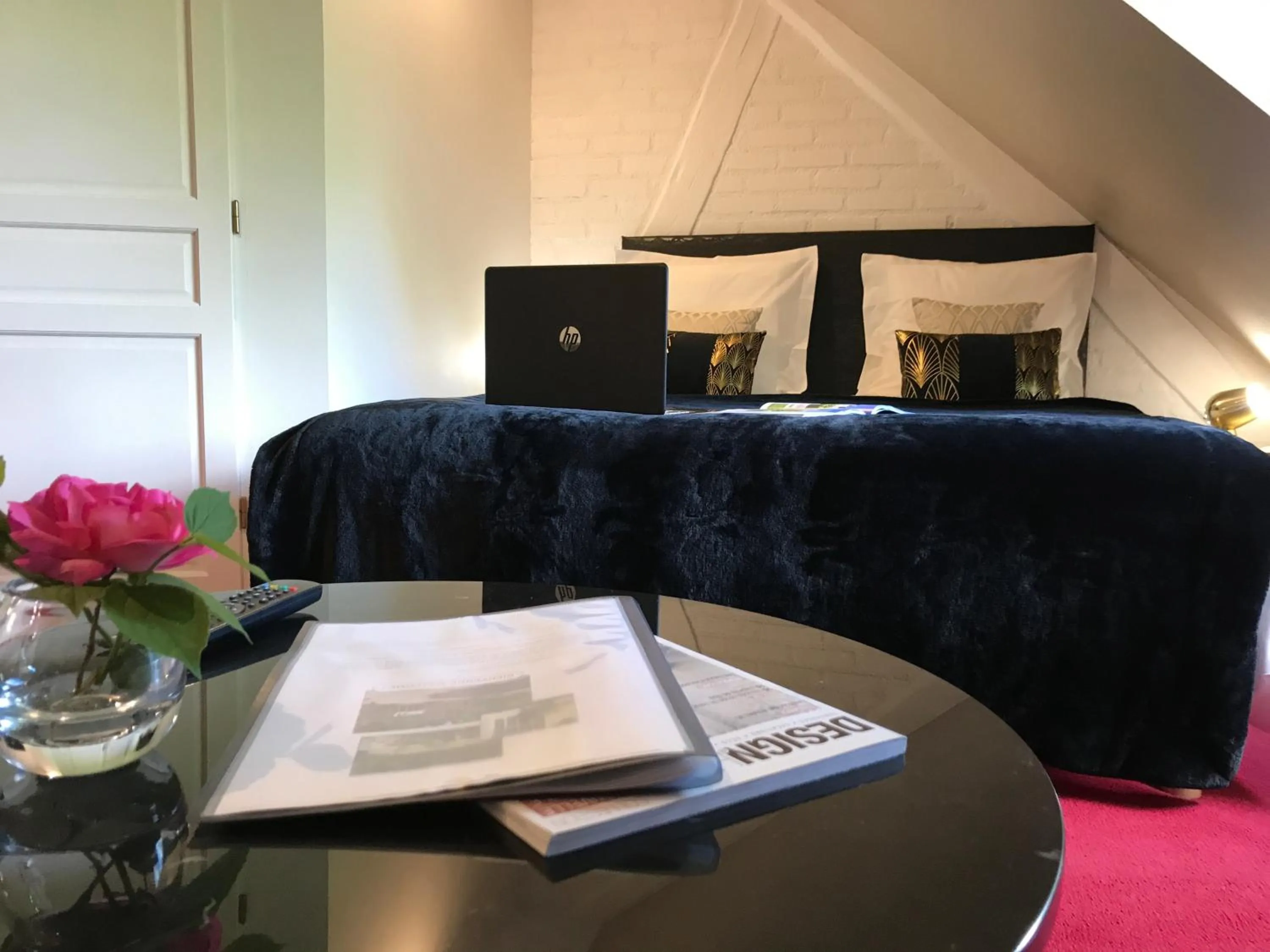 Photo of the whole room in La Levraudière