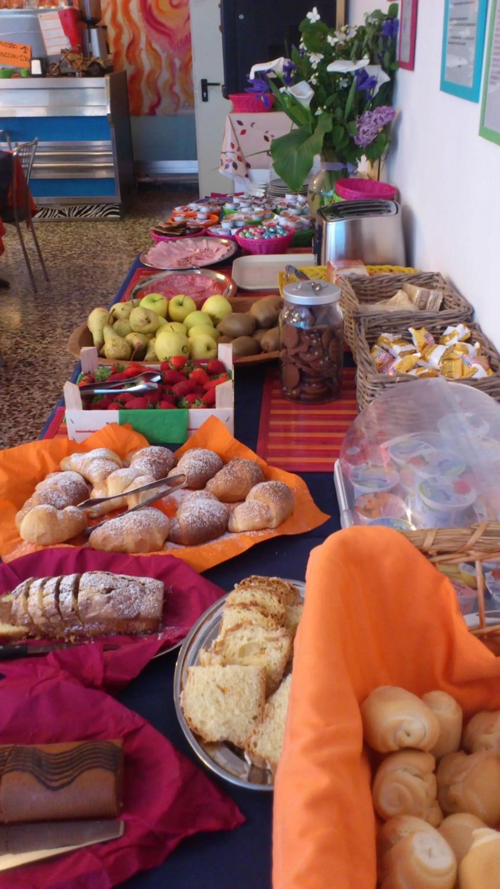 Restaurant/places to eat in Hotel Villa Elia