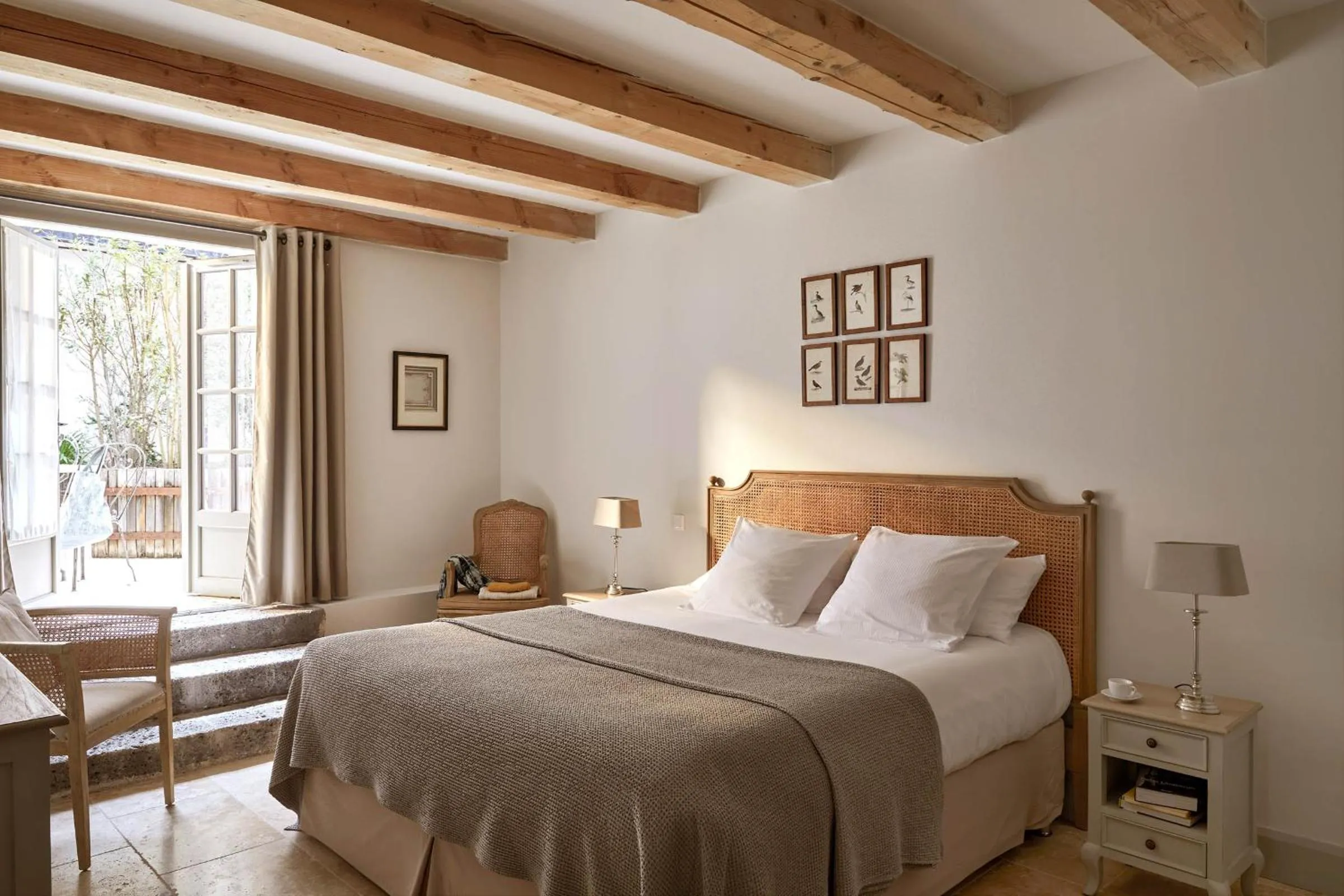 Bedroom, Bed in Château St Pierre de Serjac