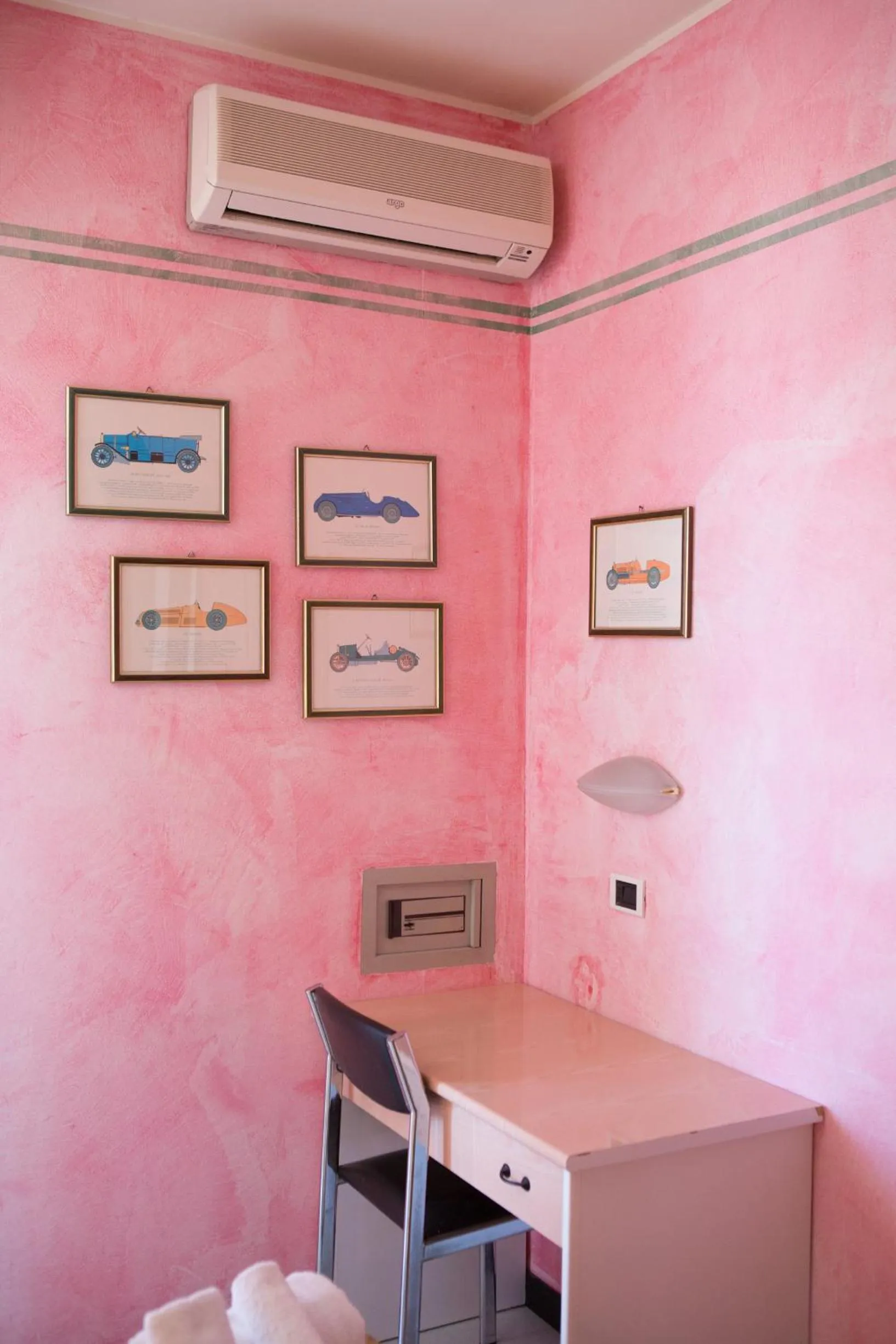 Bedroom in Amba Hotel