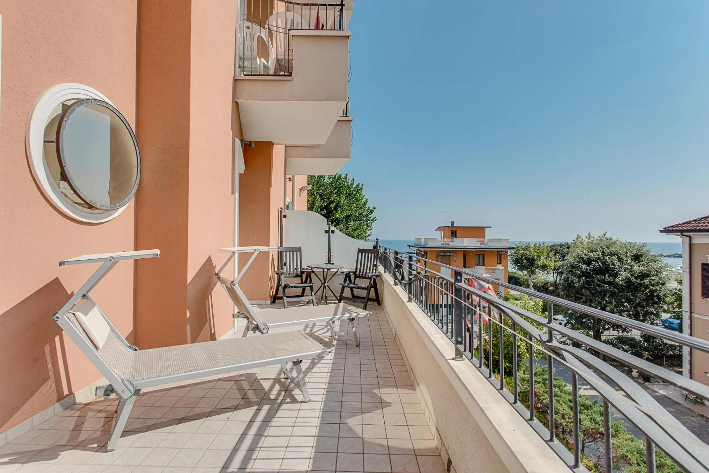 Patio in El Cid Campeador - Family Hotel