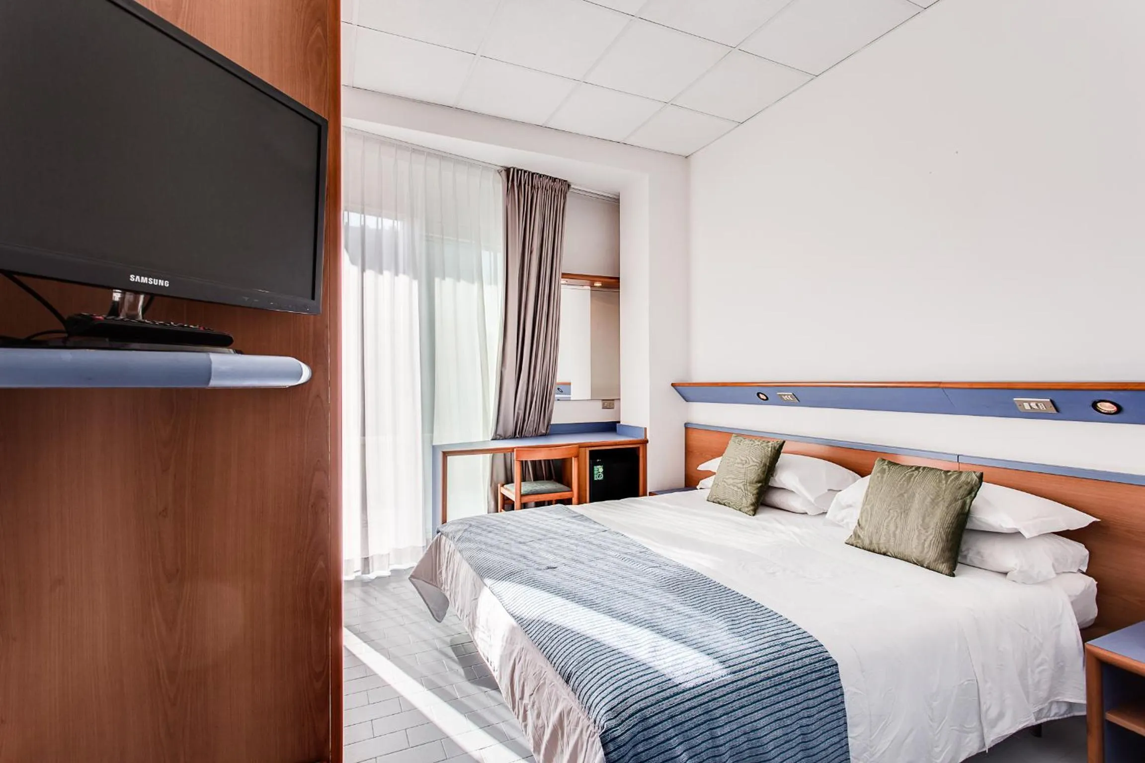 Bedroom, Bed in El Cid Campeador - Family Hotel