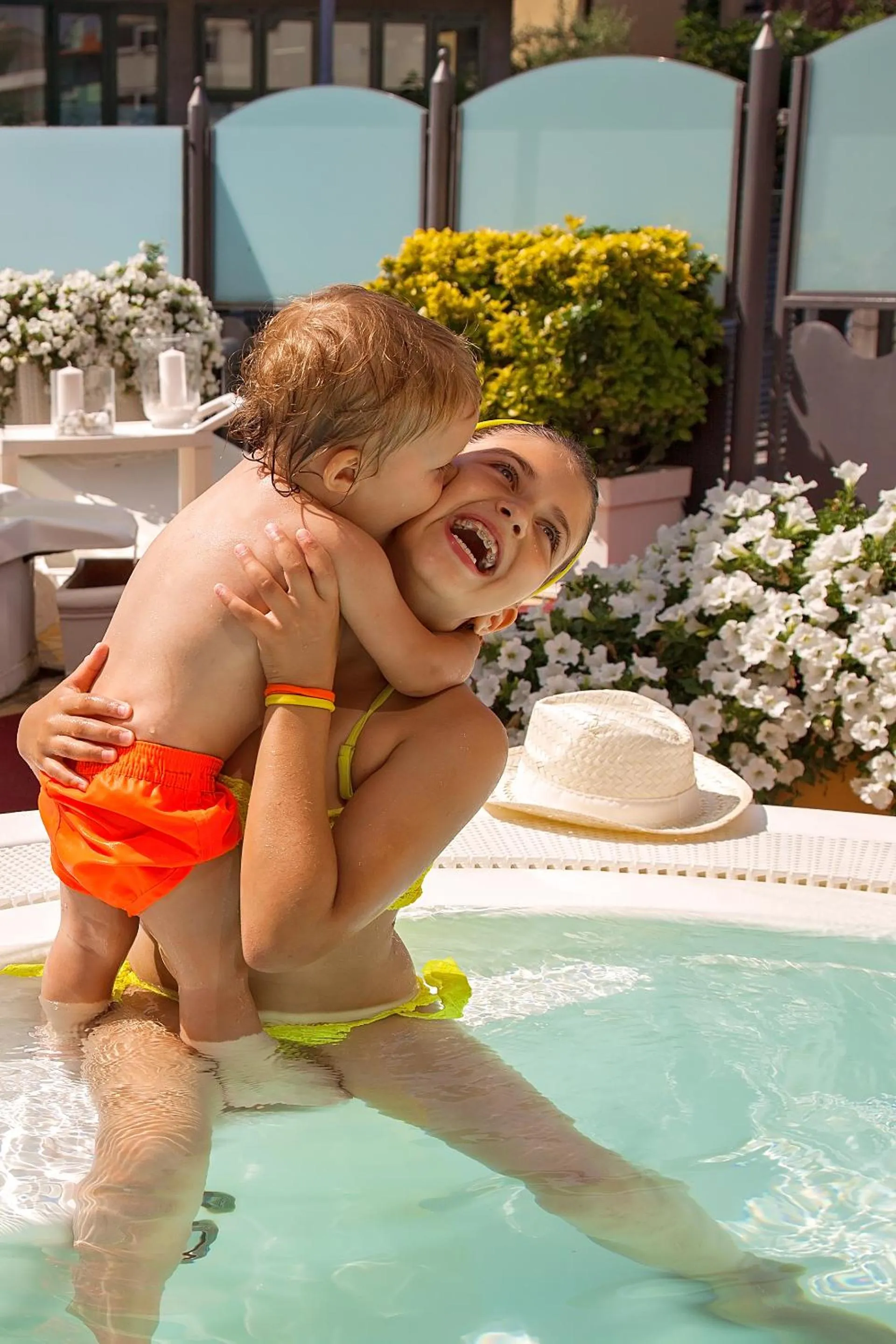 Garden in El Cid Campeador - Family Hotel