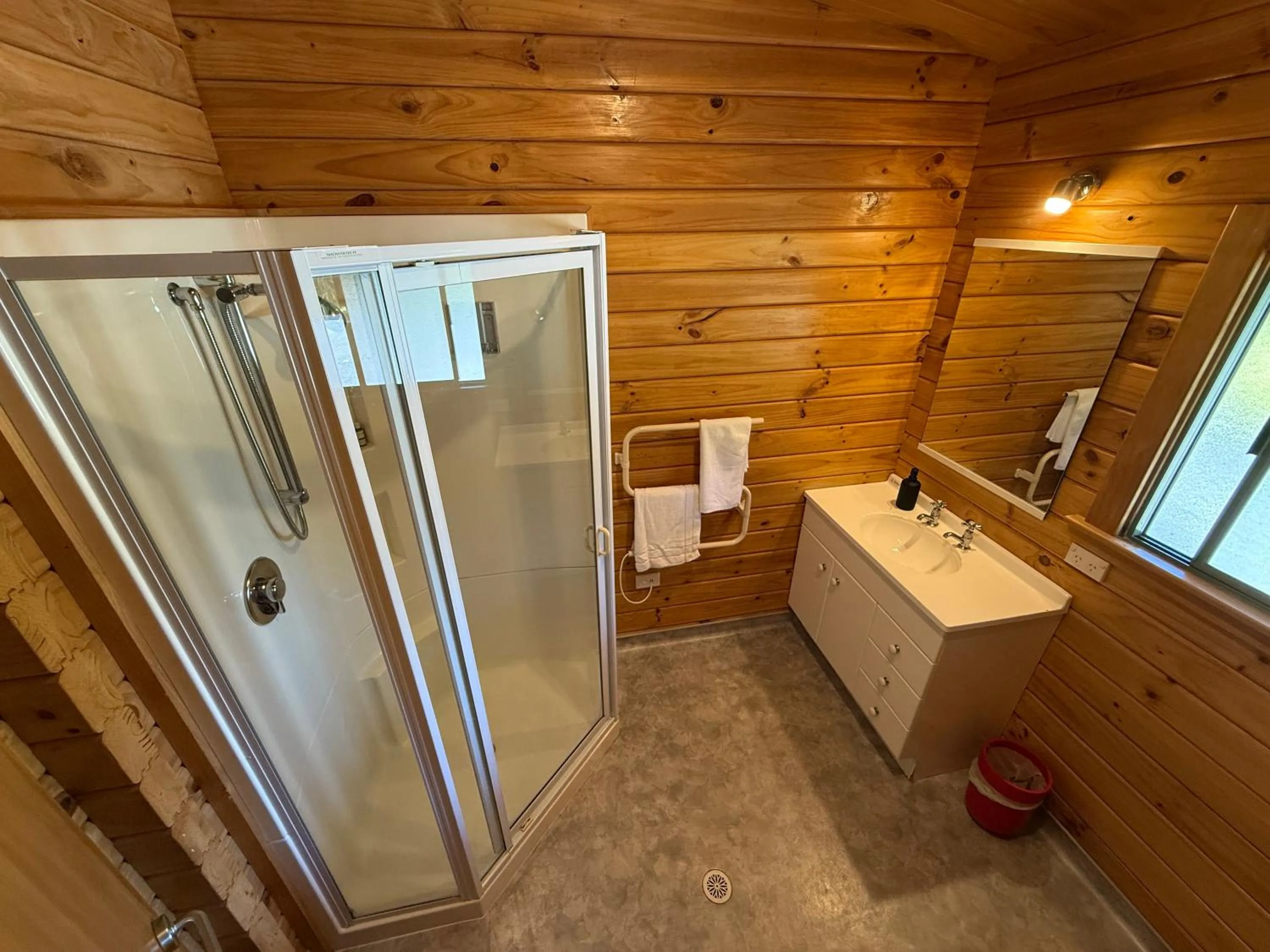 Bathroom in Paparoa Park Motel