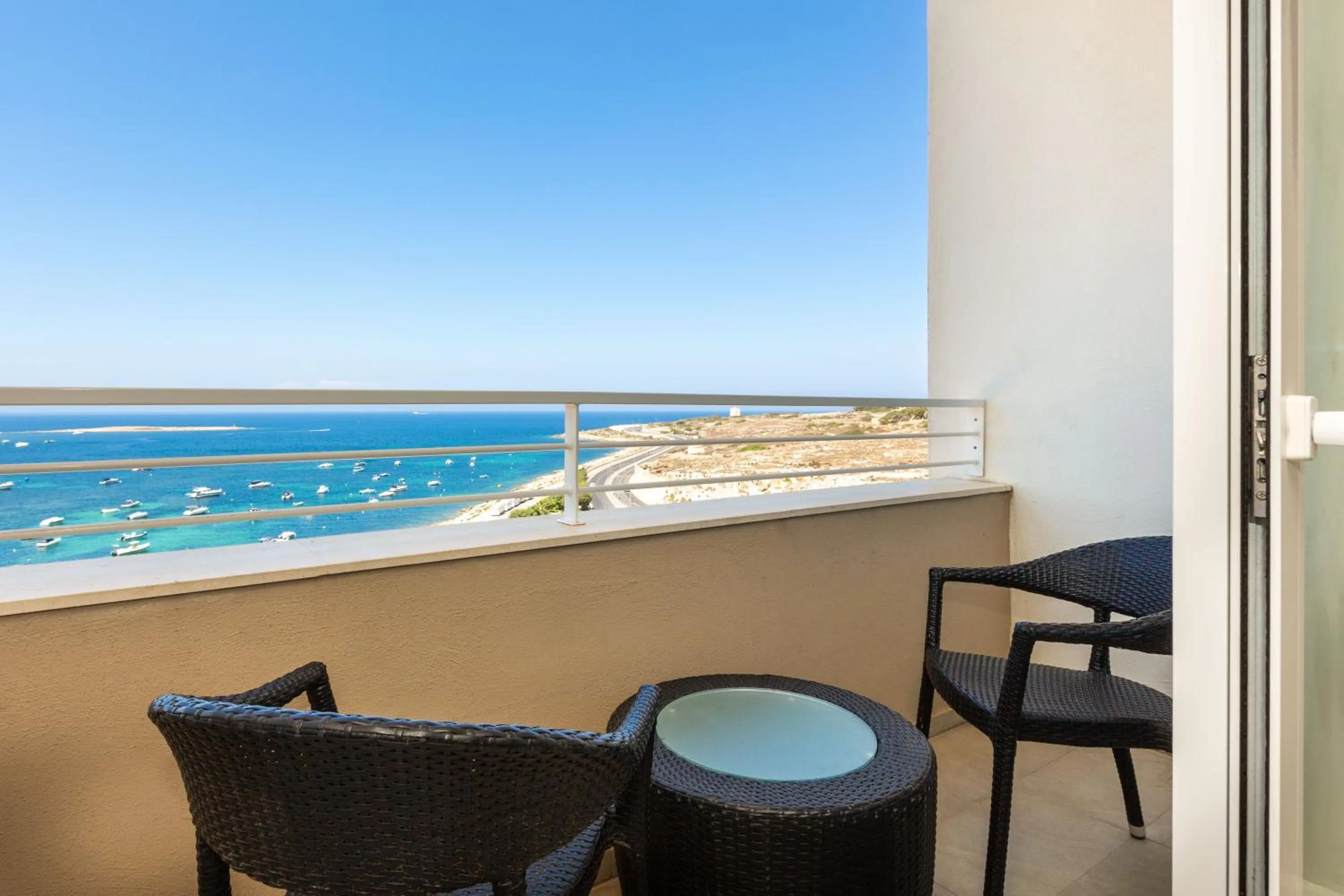 Balcony/Terrace in Salini Resort