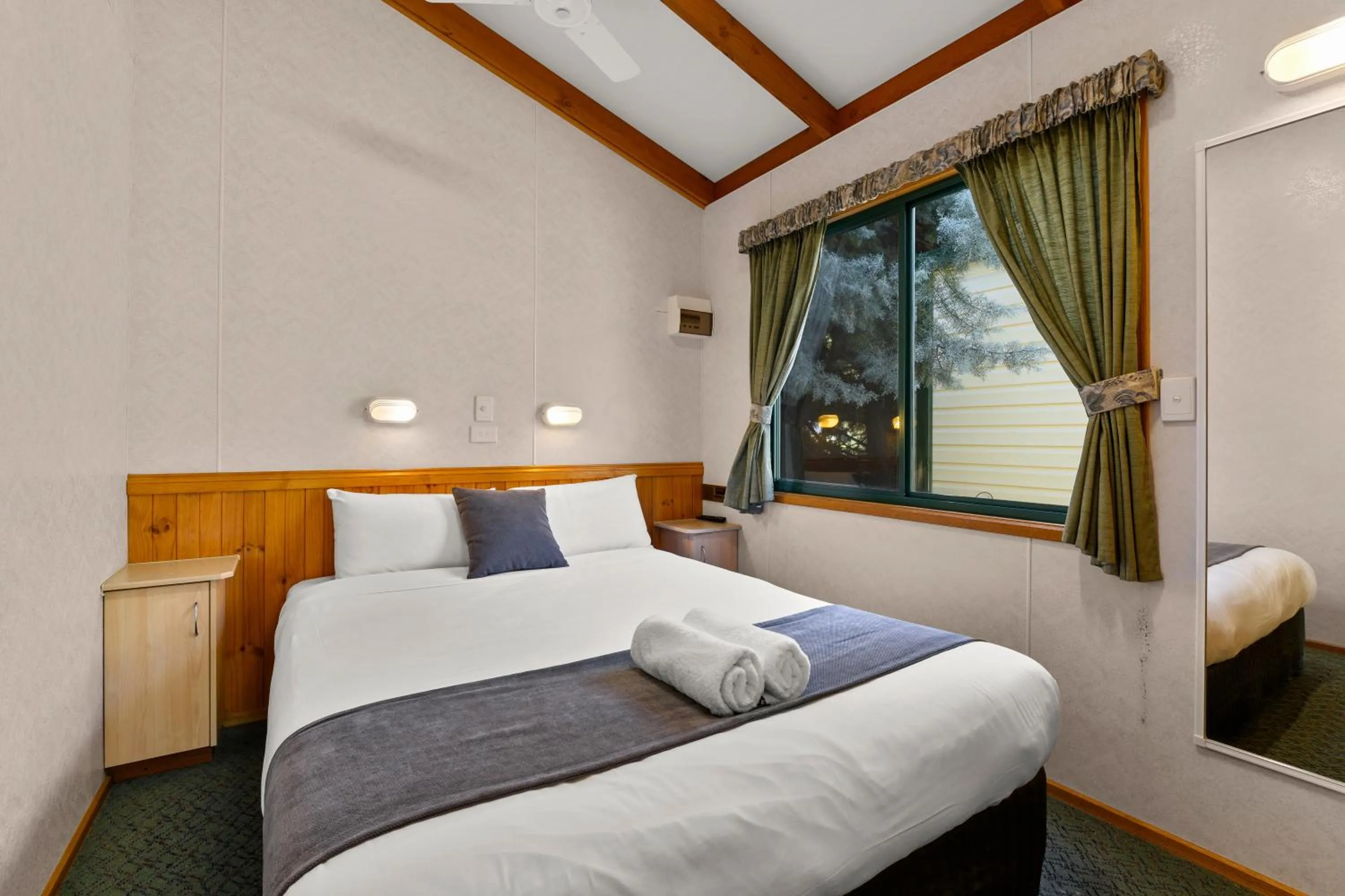 Bedroom, Bed in Bright Riverside Holiday Park