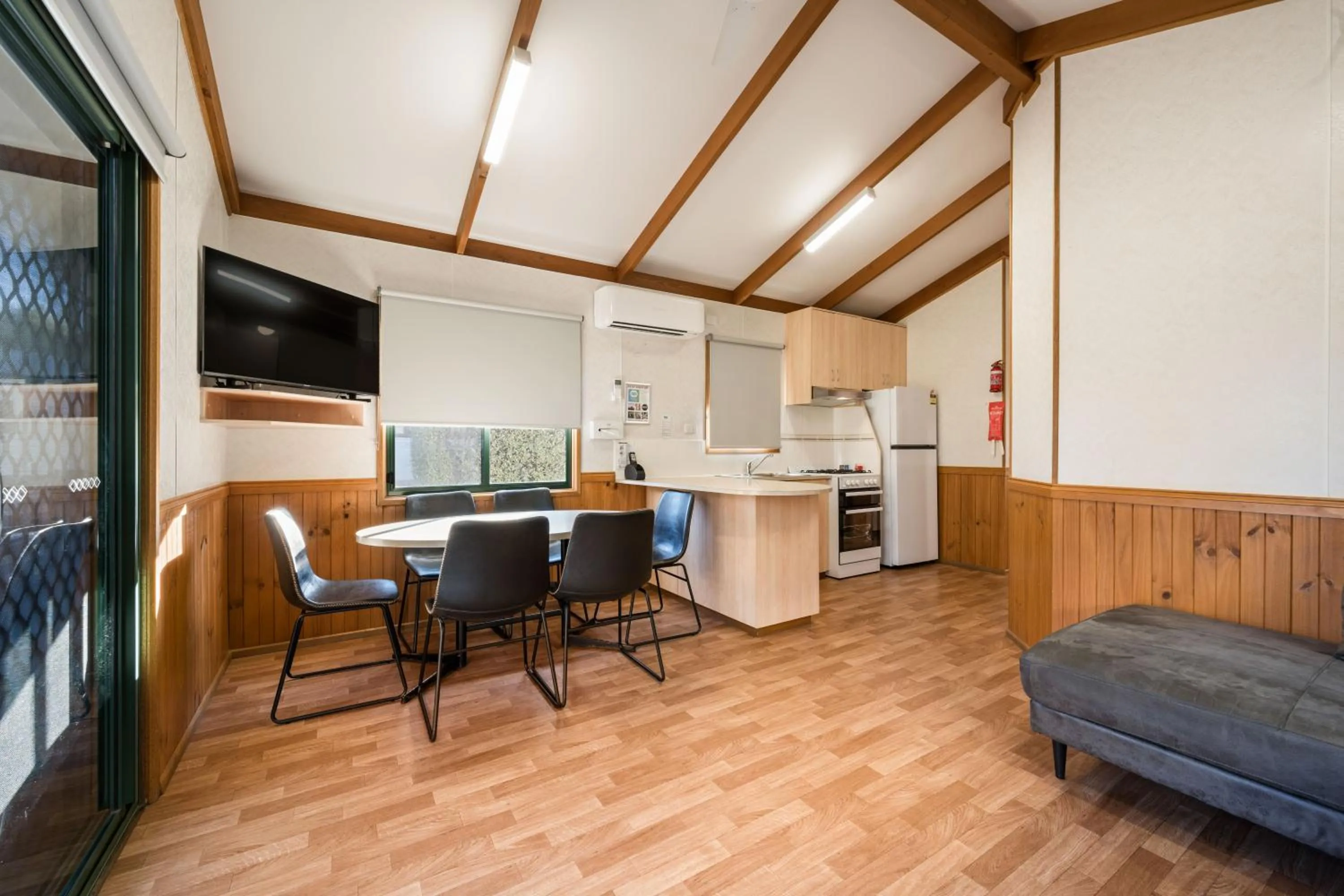 Dining area in Bright Riverside Holiday Park