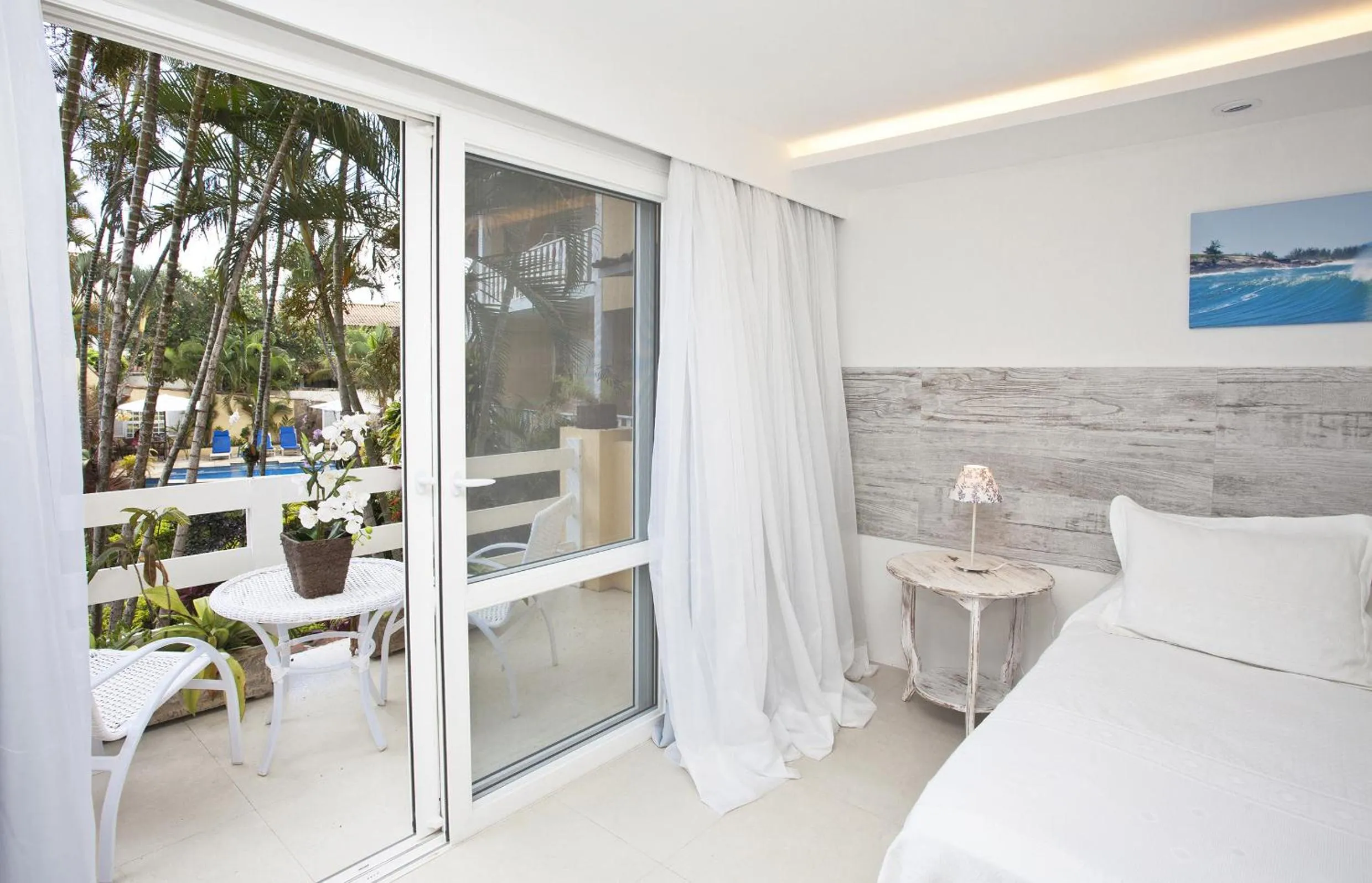 Balcony/Terrace, Bed in Auberge de la Langouste