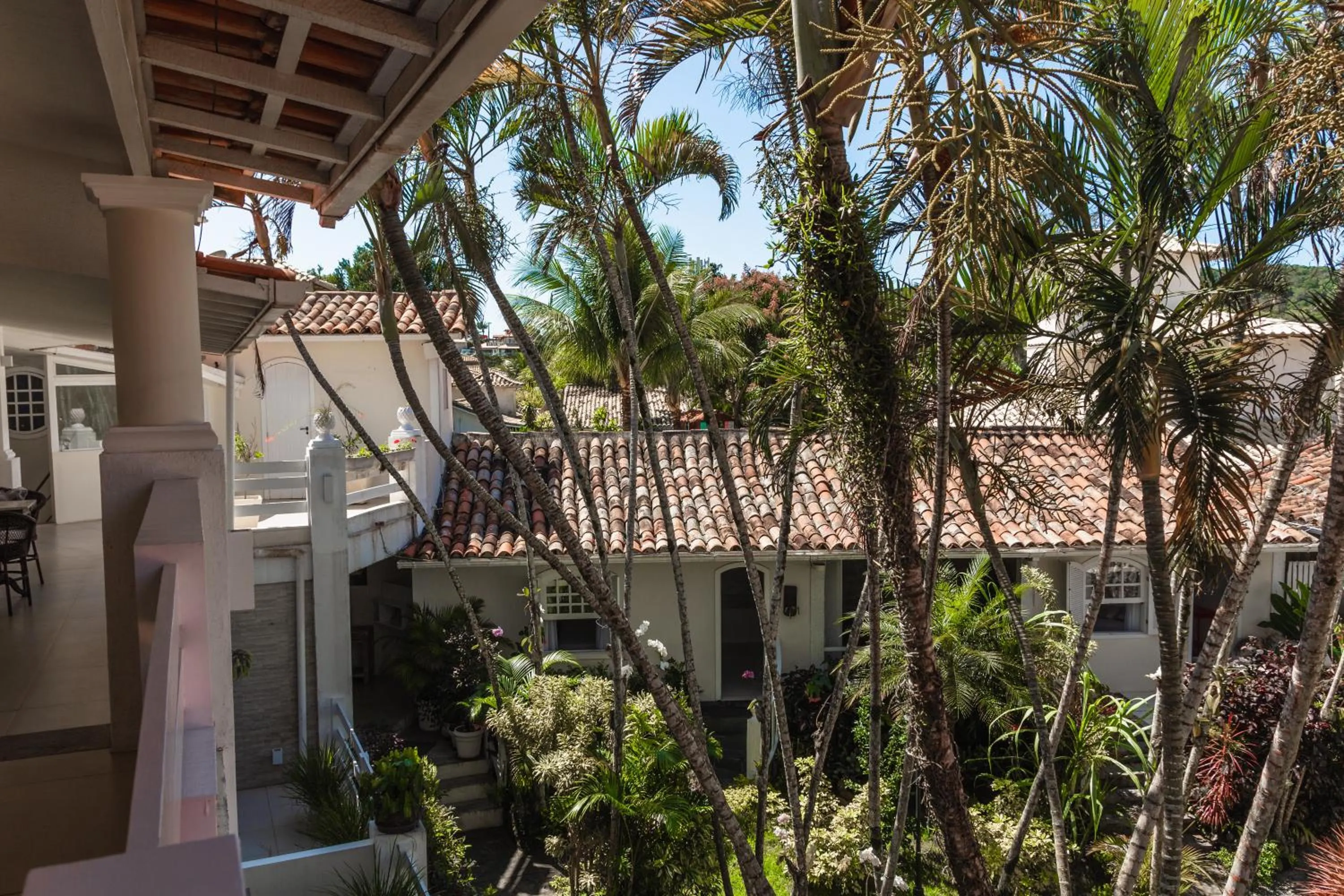 Property building in Auberge de la Langouste