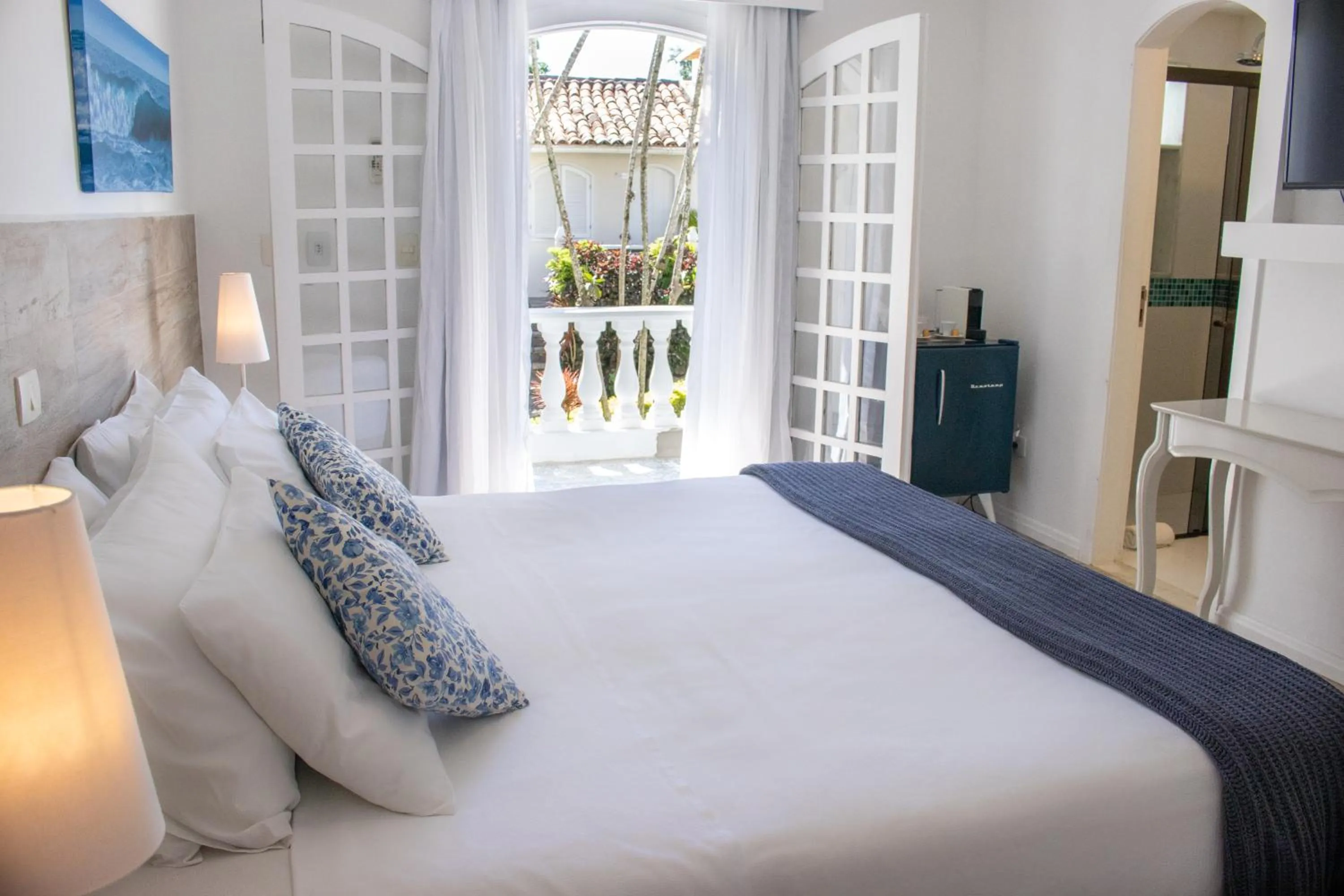 Bed in Auberge de la Langouste