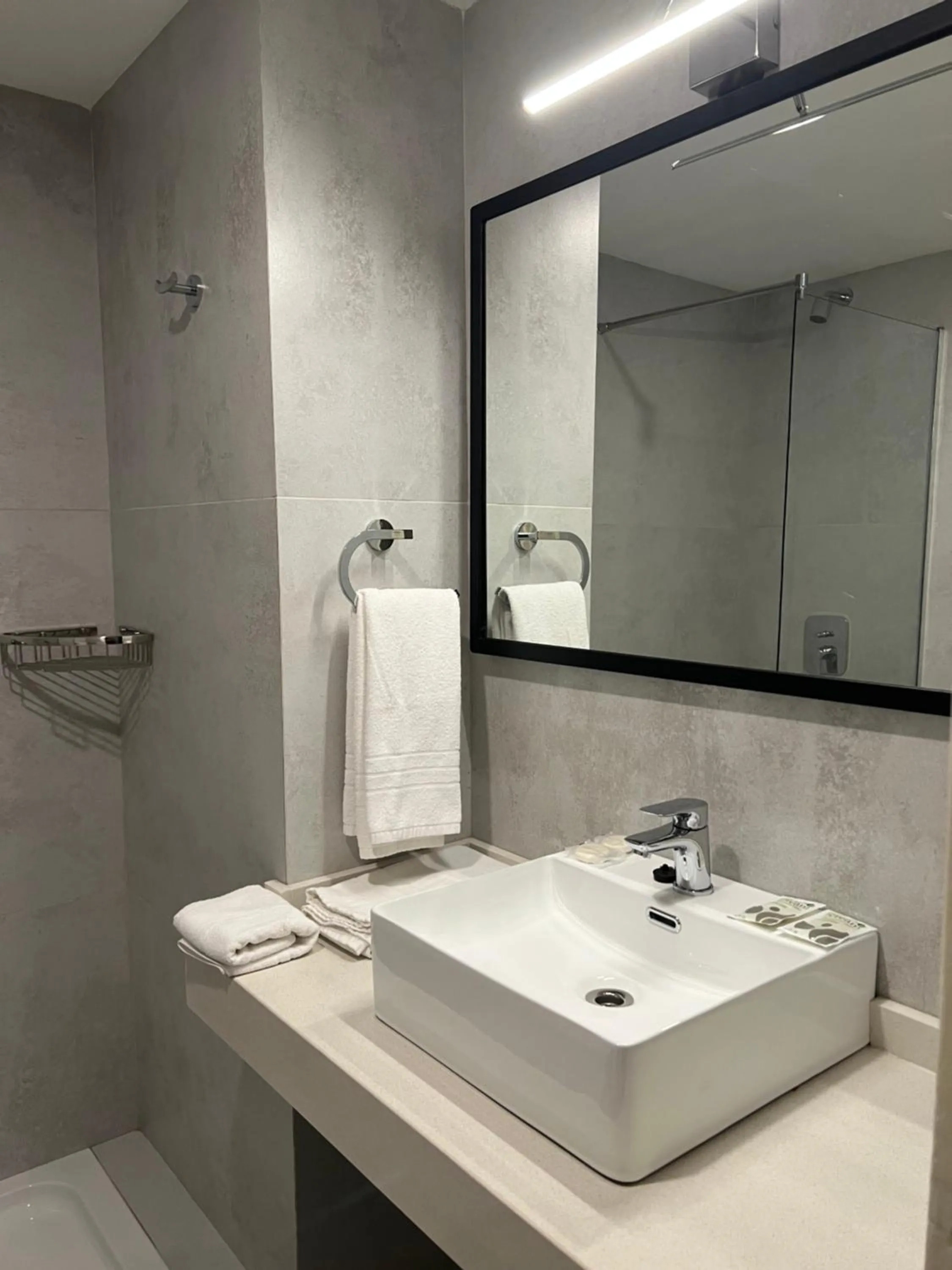 Bathroom in Soft Bariloche Hotel