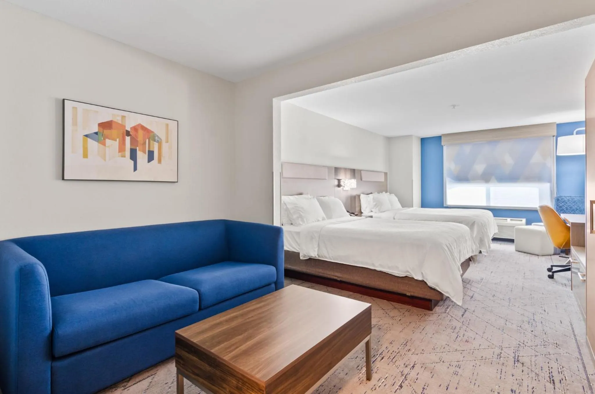 Bedroom, Bed in Holiday Inn Express Hotel & Suites Mount Airy by IHG