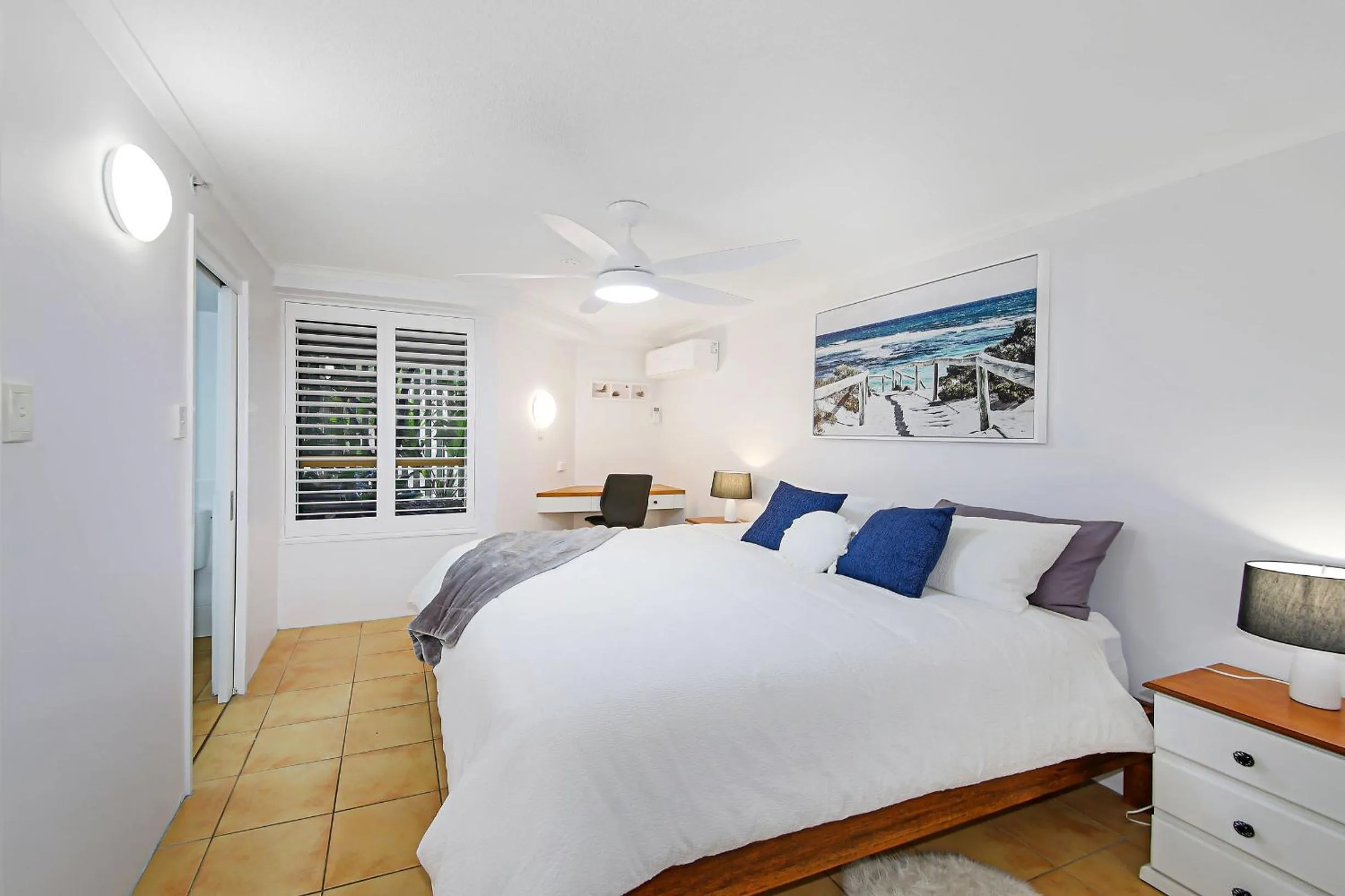 Bedroom, Bed in Coolum Caprice