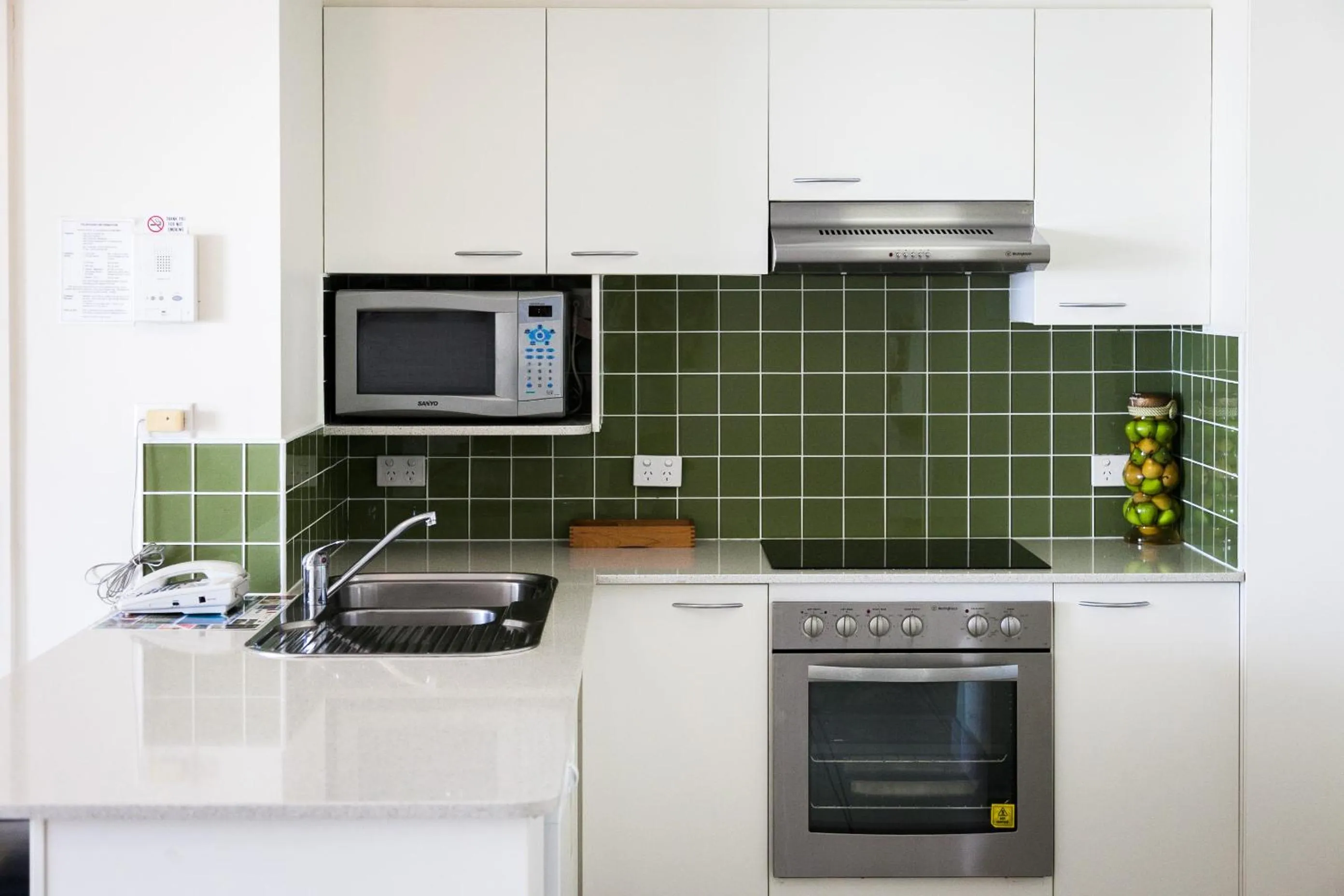 Kitchen or kitchenette in Coolum Caprice