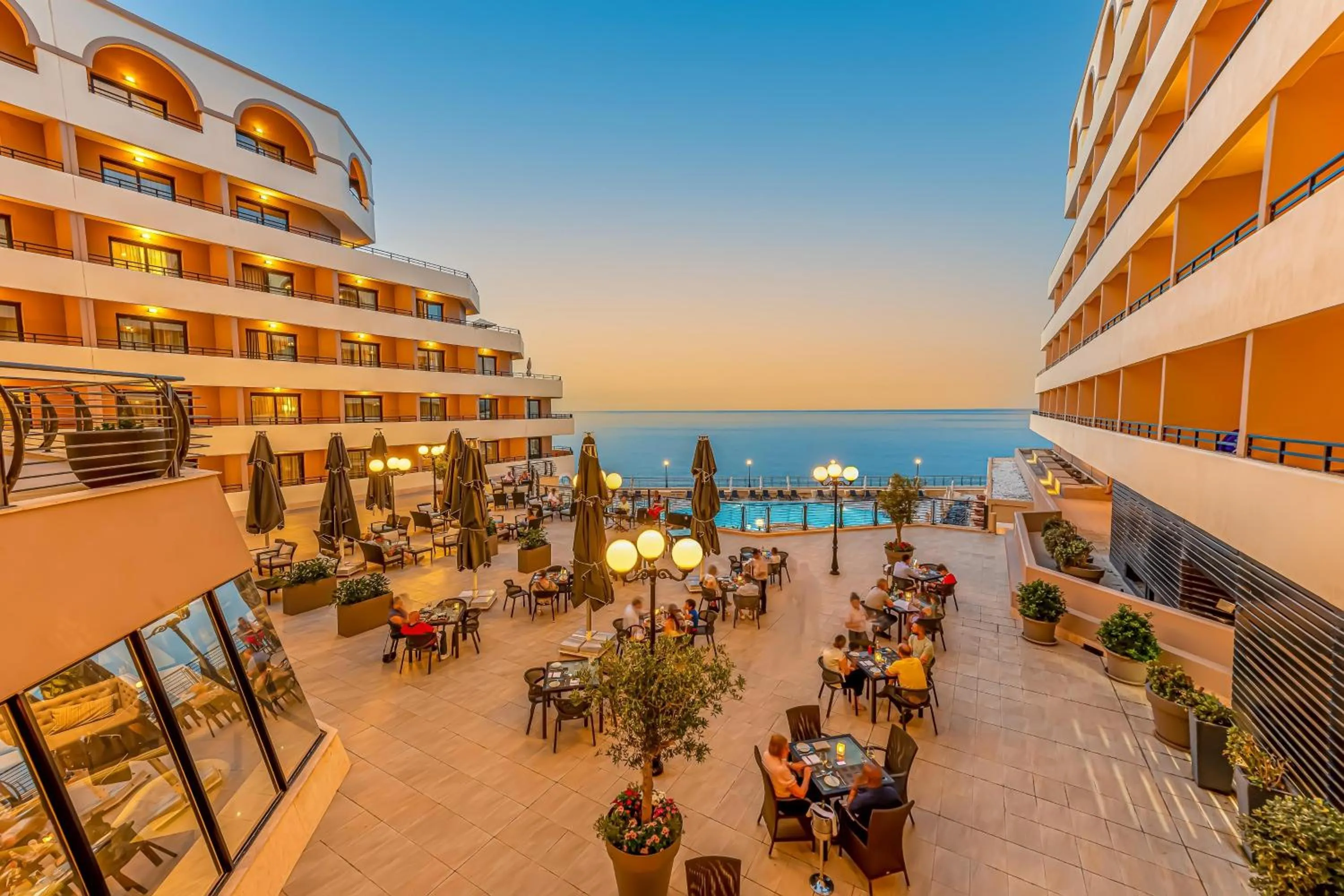 Restaurant/places to eat in Radisson Blu Resort, Malta St. Julian's