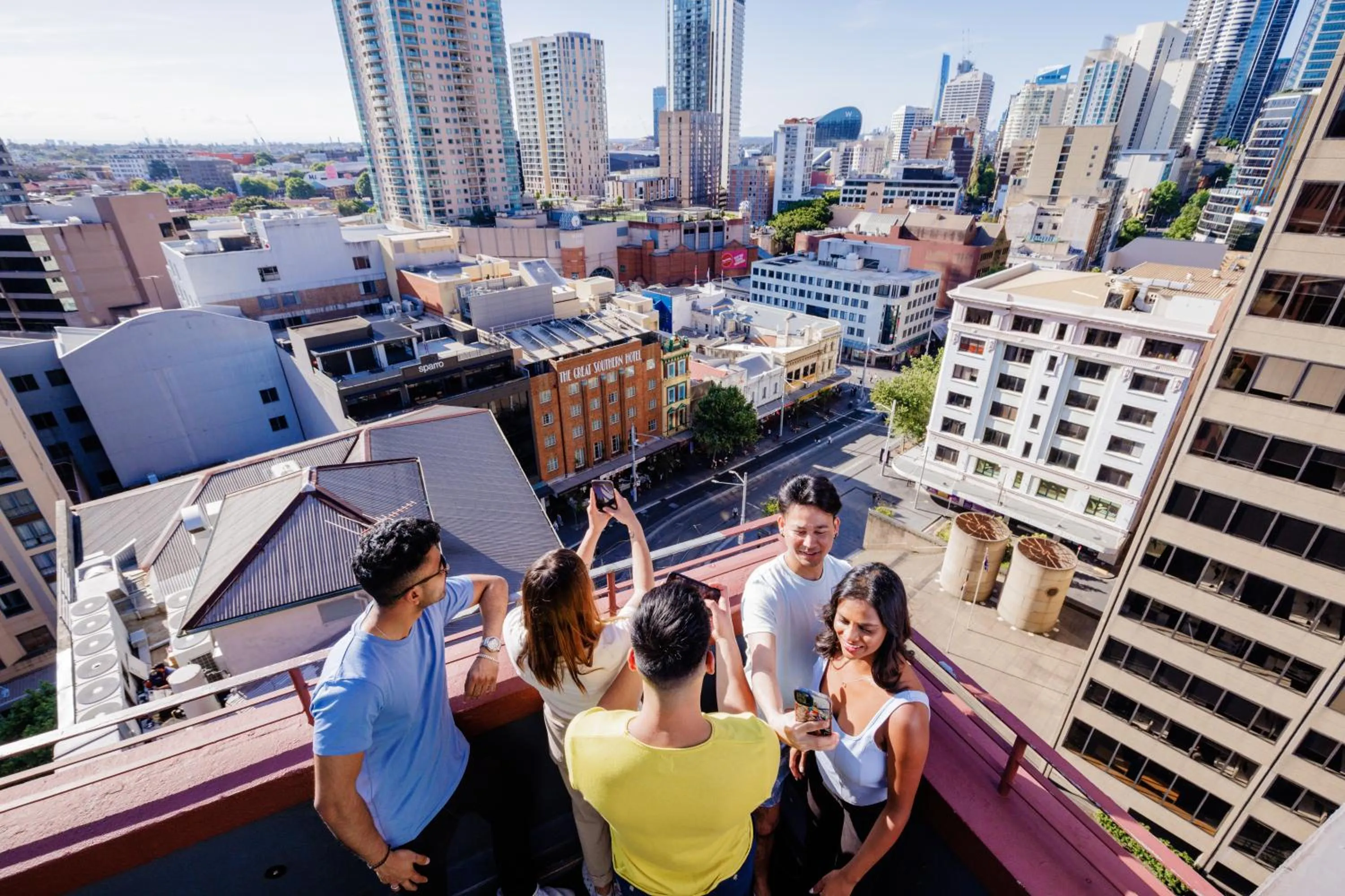 Balcony/Terrace in YHA Sydney Central