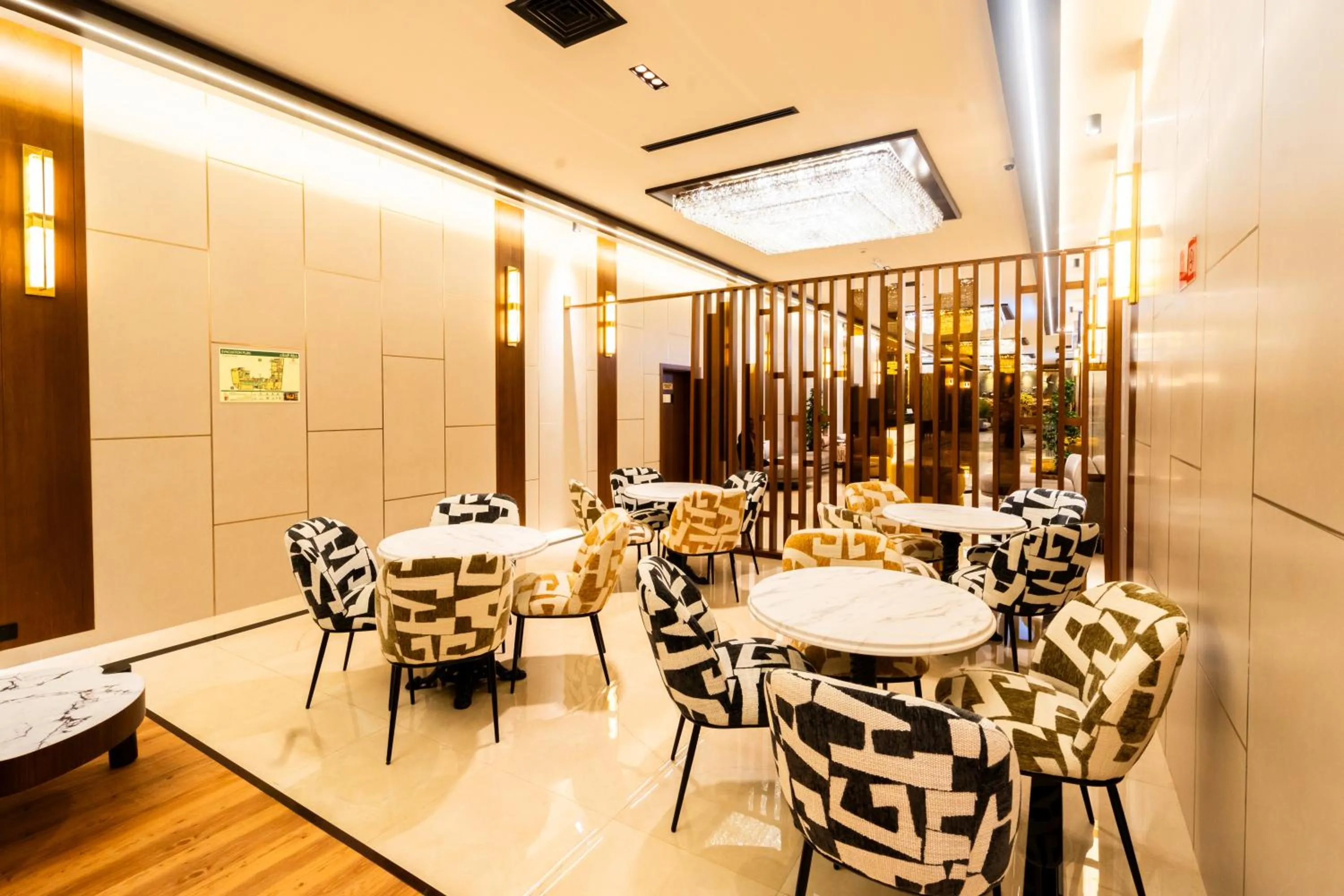 Seating area in Grand Astoria Hotel