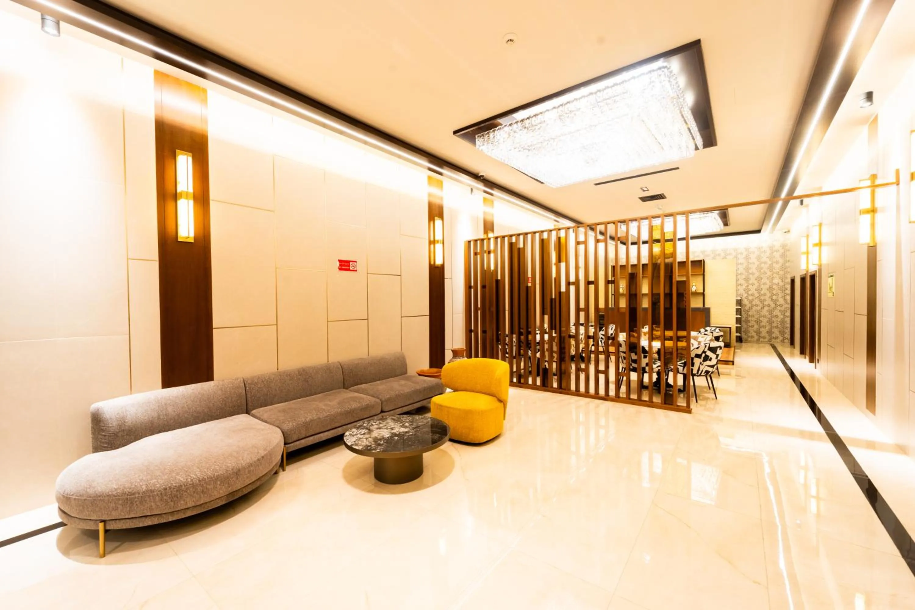 Seating area in Grand Astoria Hotel