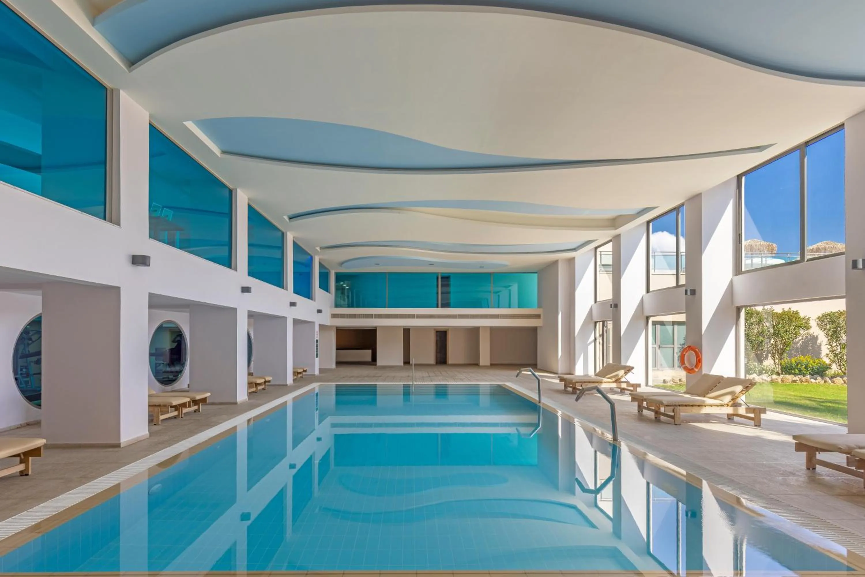 Swimming pool in KRESTEN ROYAL Euphoria Resort