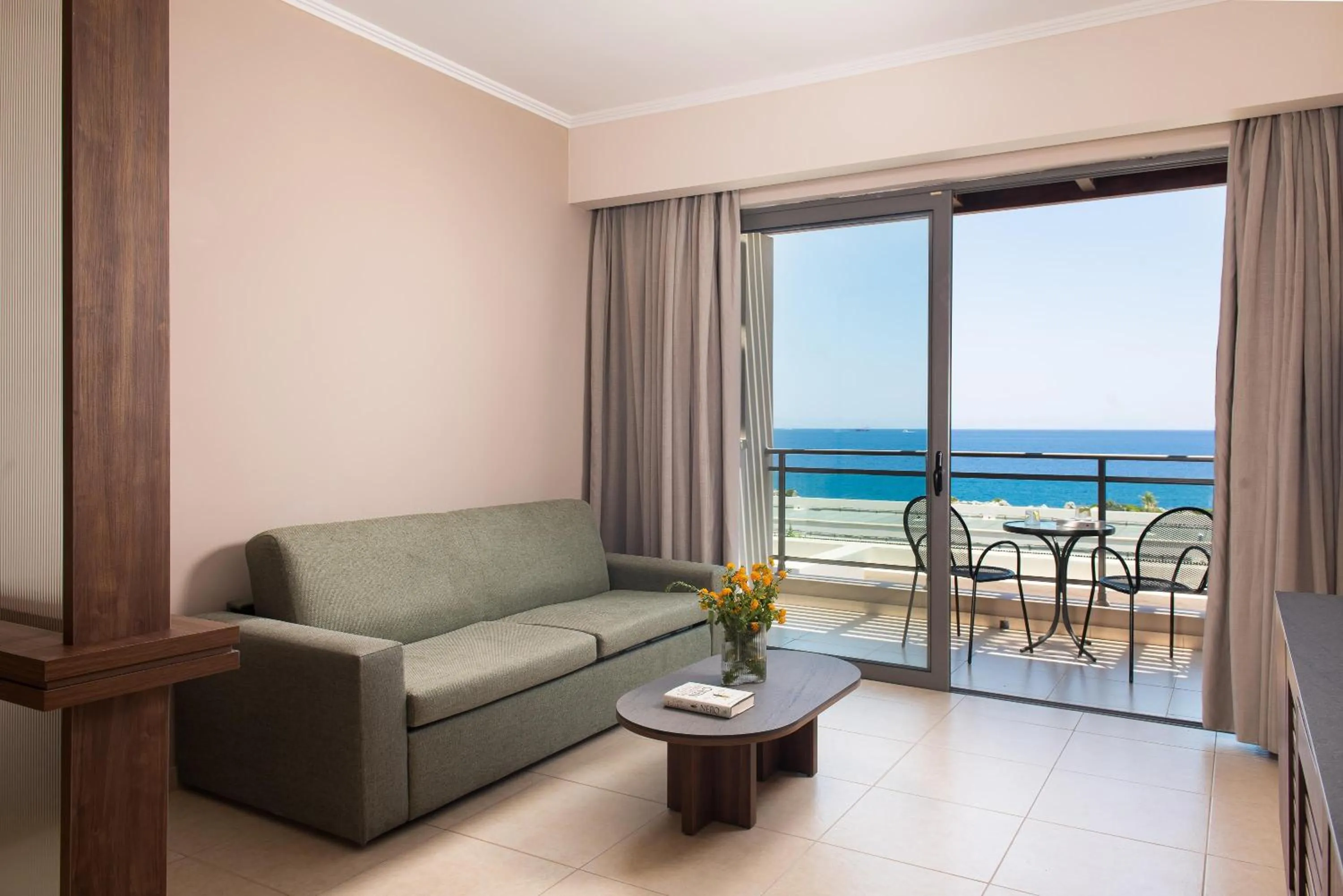 Photo of the whole room in KRESTEN ROYAL Euphoria Resort