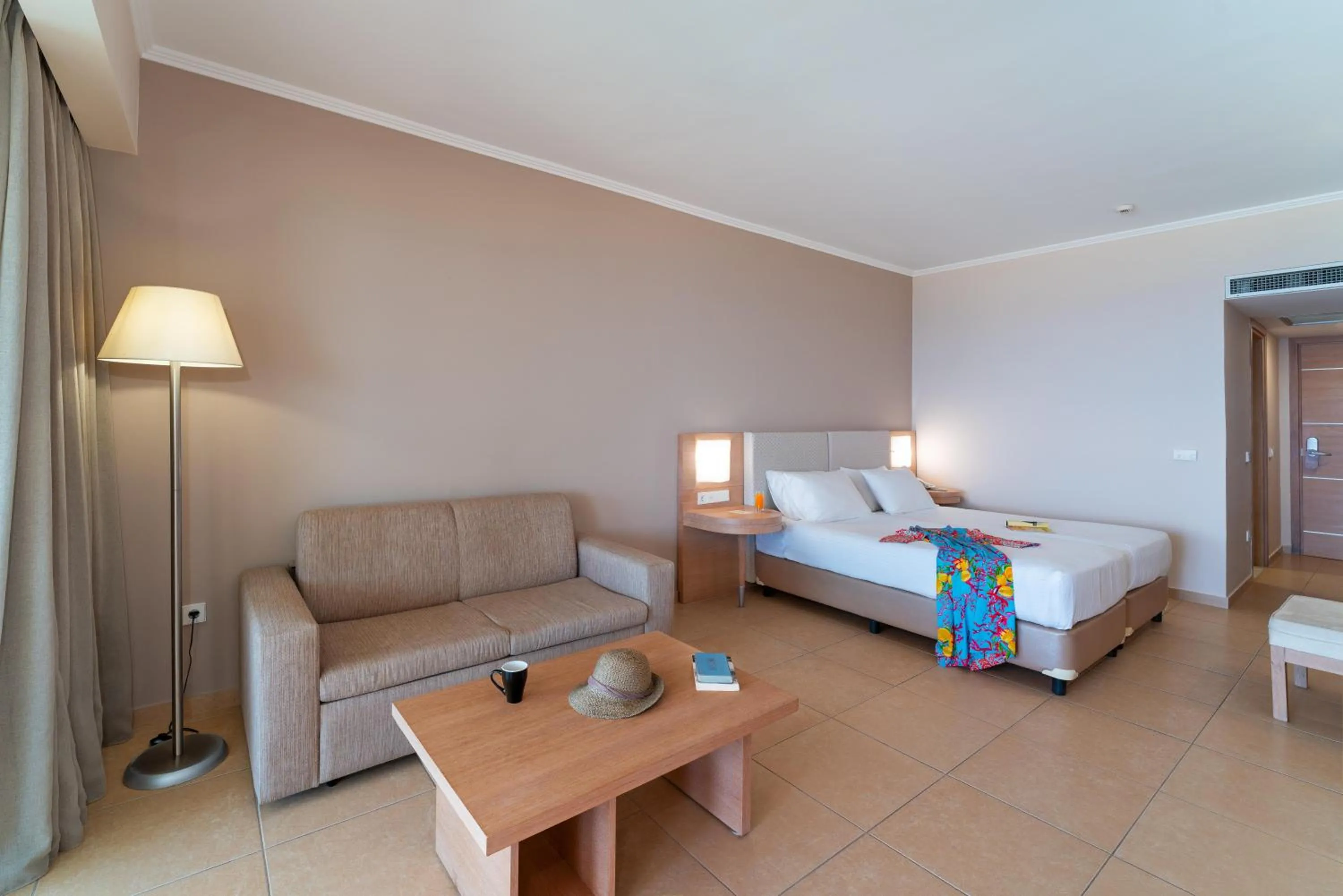 Photo of the whole room, Bed in KRESTEN ROYAL Euphoria Resort