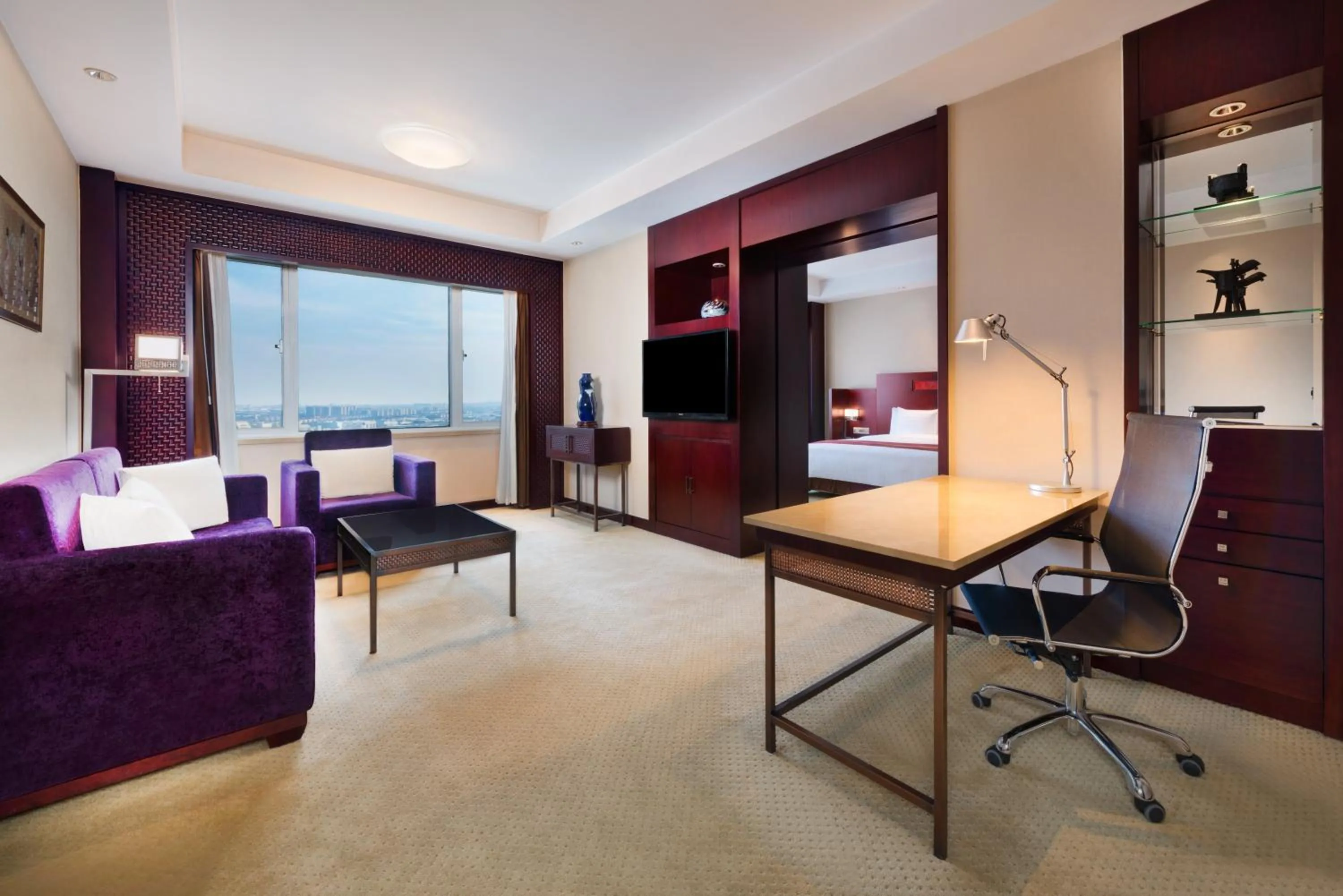 Bedroom, Seating Area in Crowne Plaza Shanghai Pudong