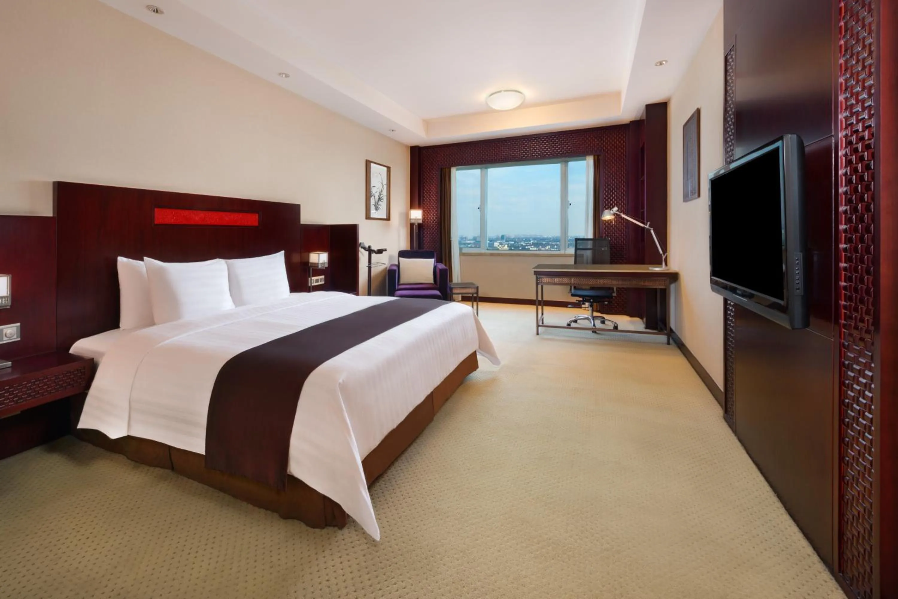 Photo of the whole room in Crowne Plaza Shanghai Pudong